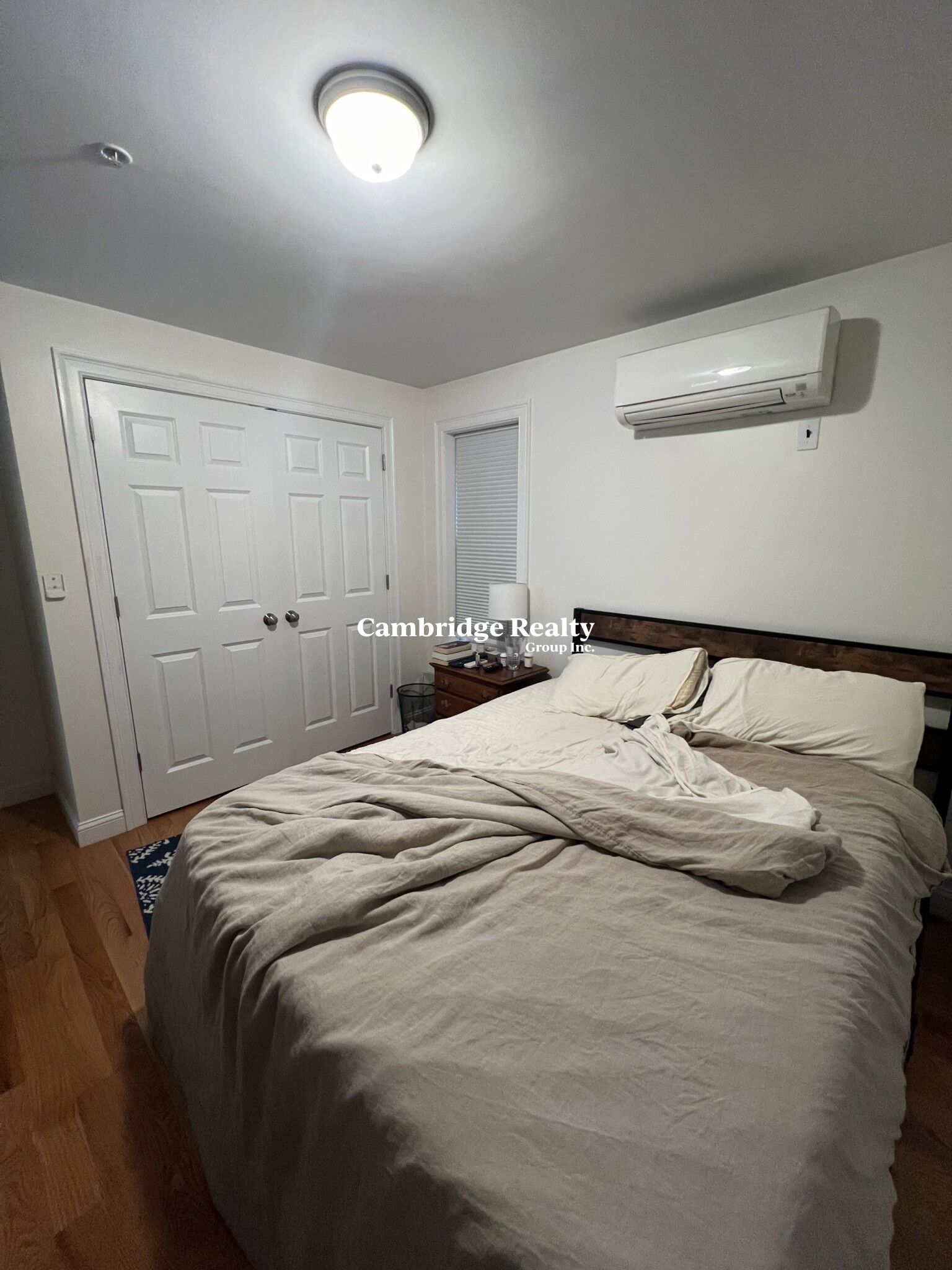 24 Beacon Pl, Ward Two