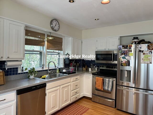 4 Marshall St, Medford