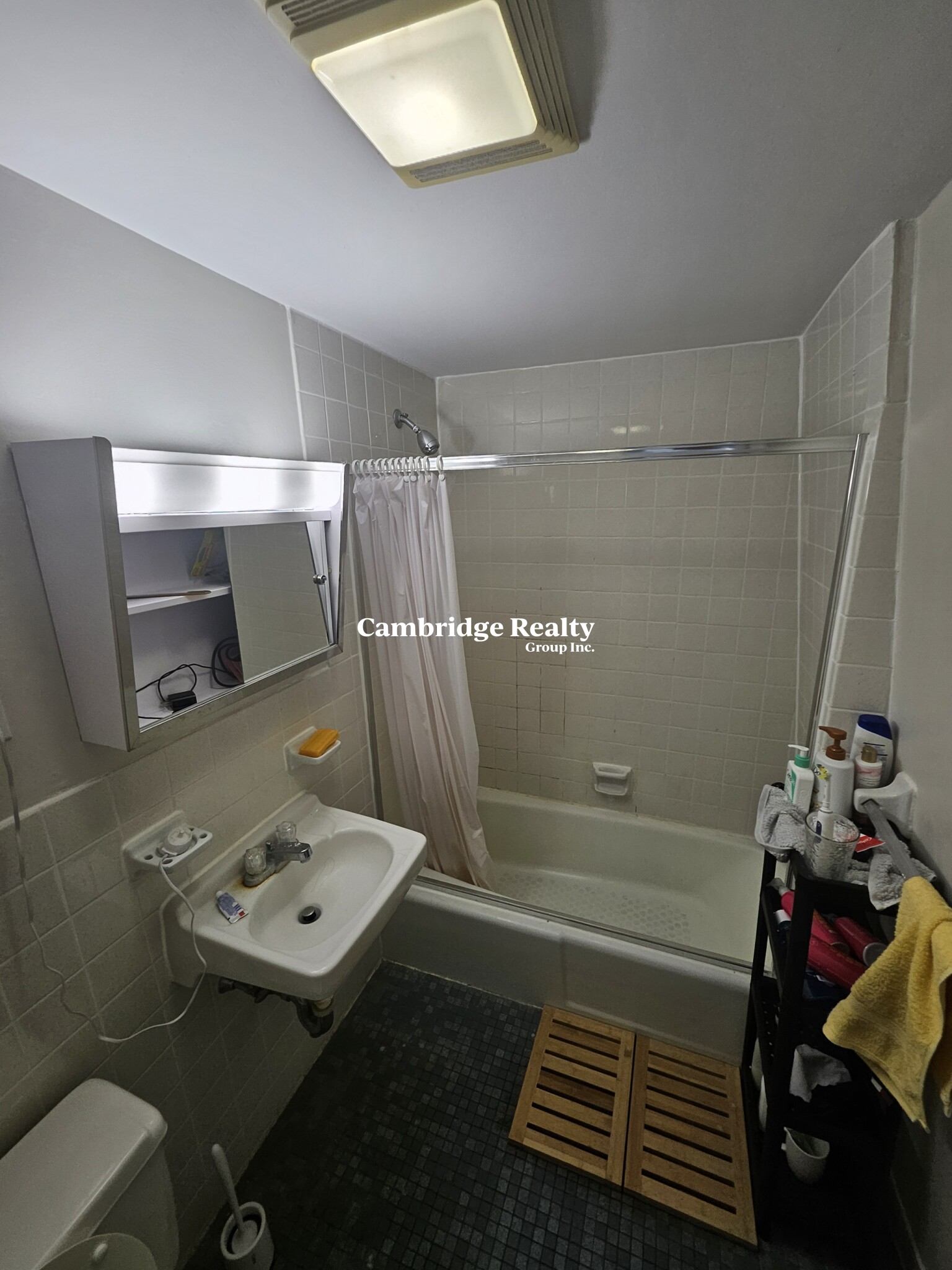 796 Main St, The Port