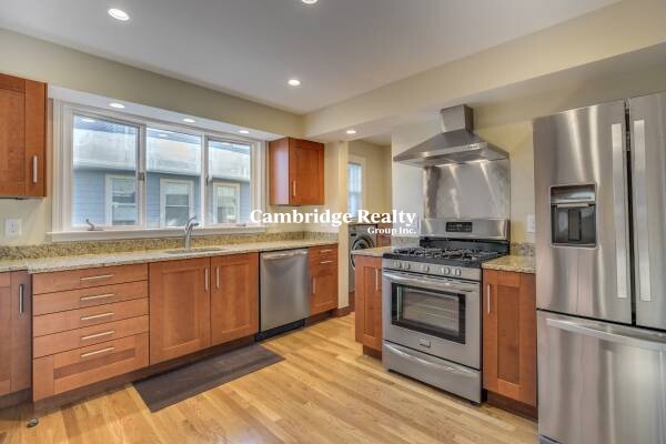 16 Carver Rd, Watertown