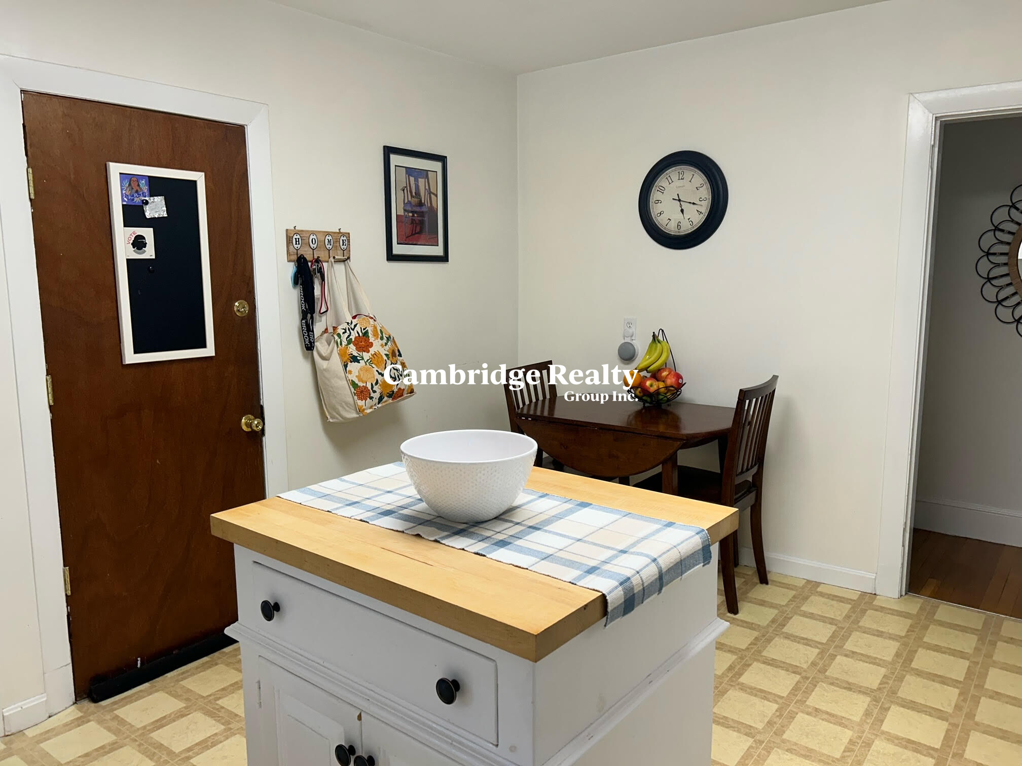 25 Alewife Brook Pkwa, North Cambridge