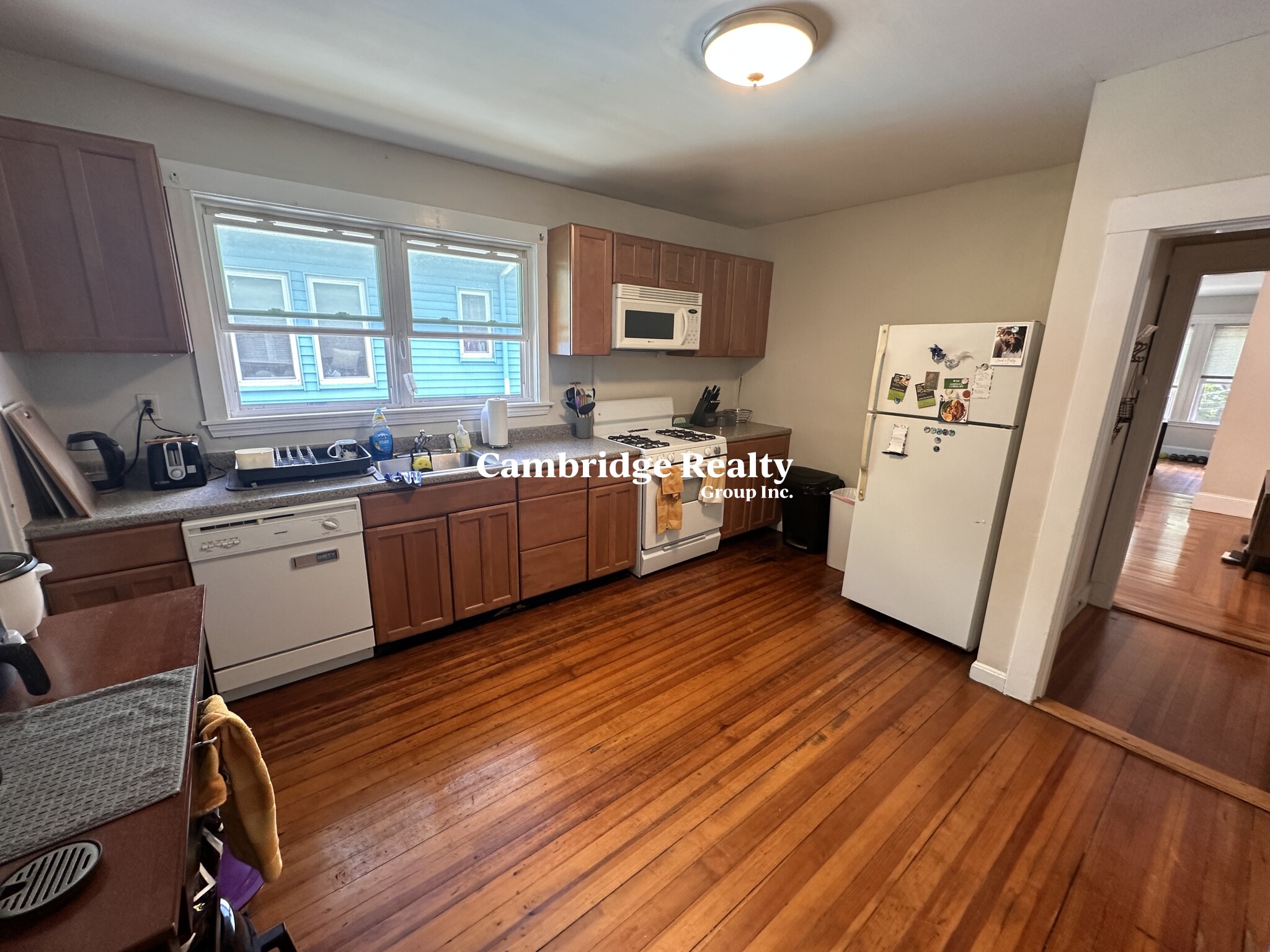 24 Burnham St, Tufts