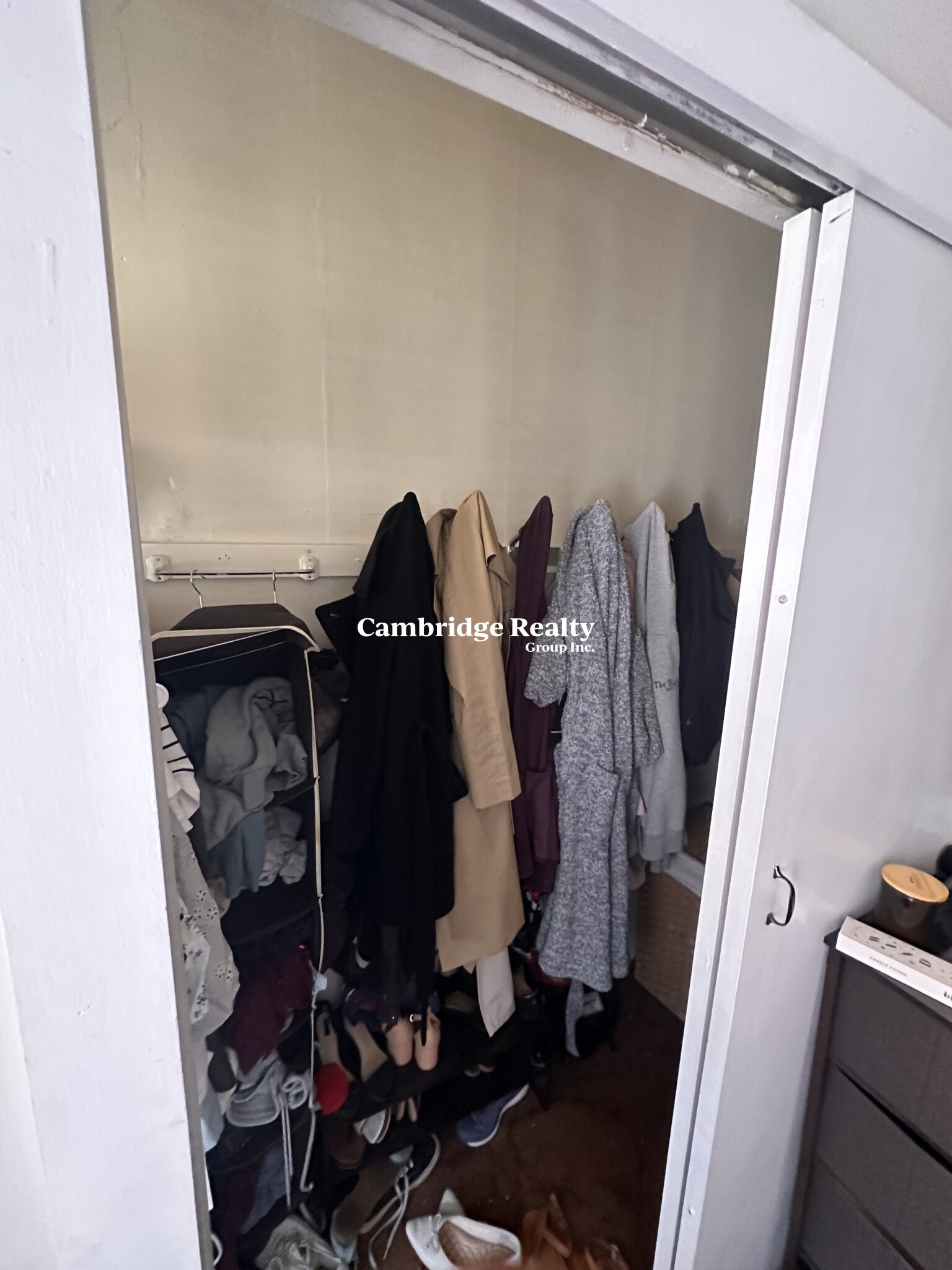 24 Burnham St, Tufts