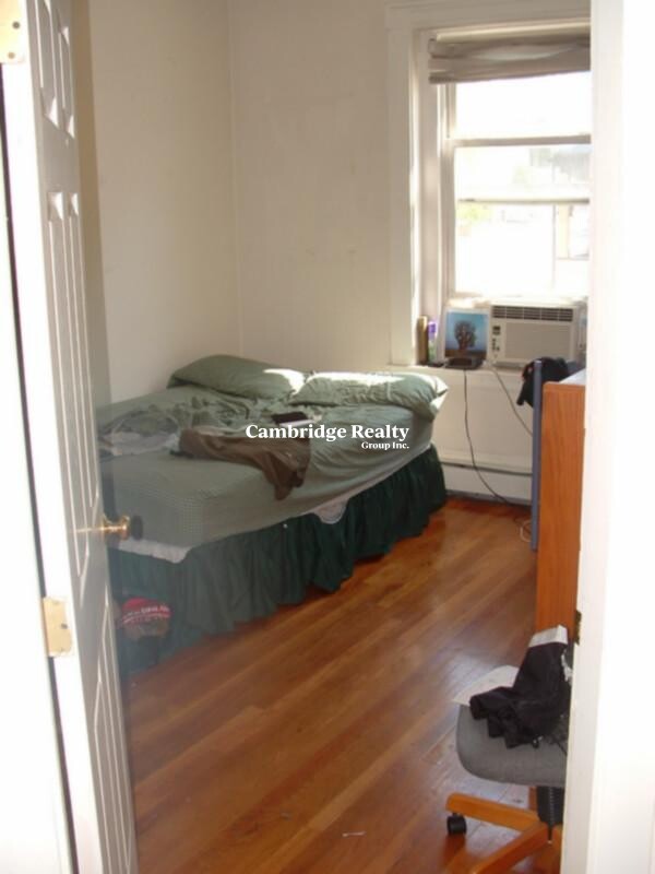 108 Central St, Powder House Square