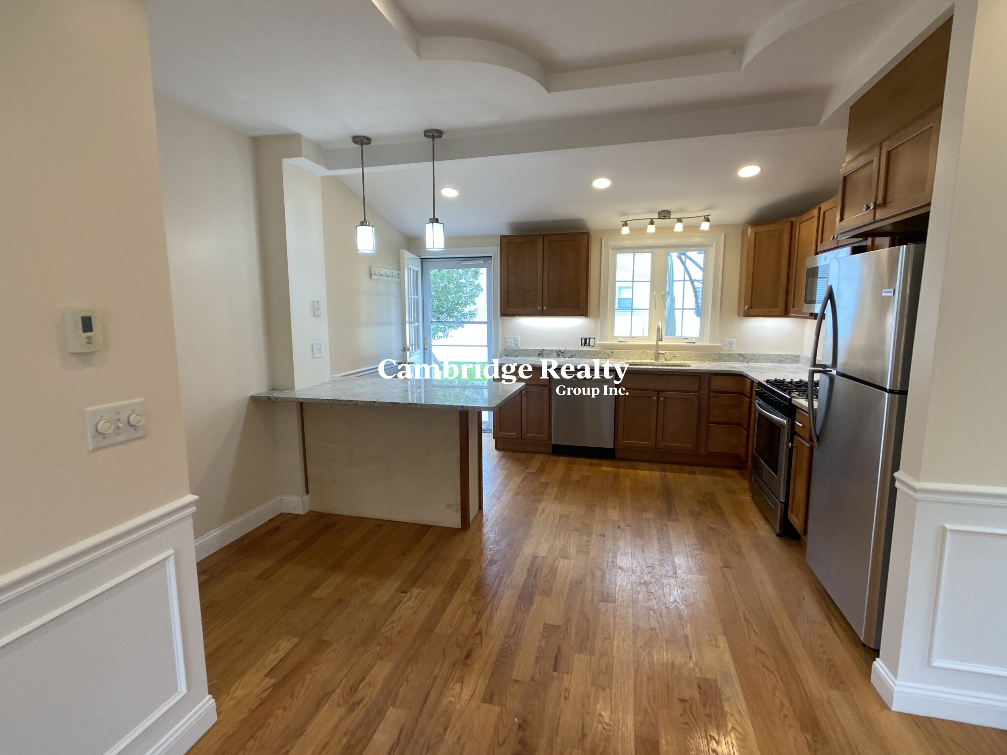 9 Winthrop Ct, Medford