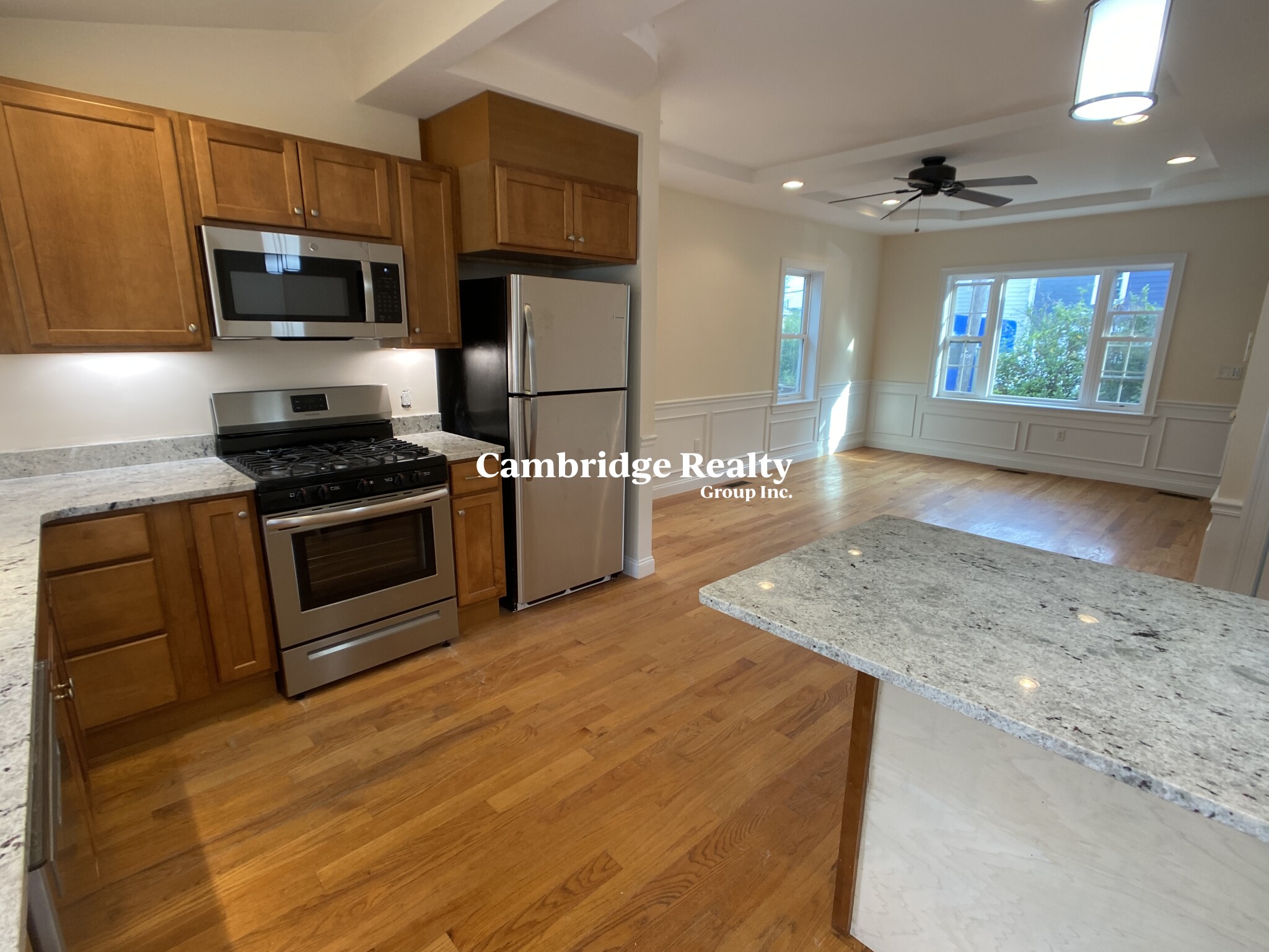 9 Winthrop Ct, Medford