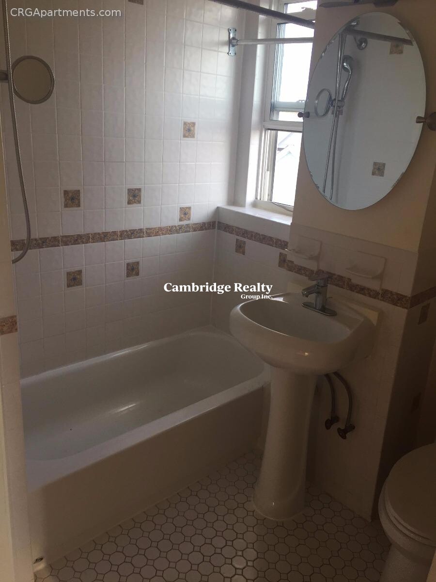 6 Bedford St, Ward Two