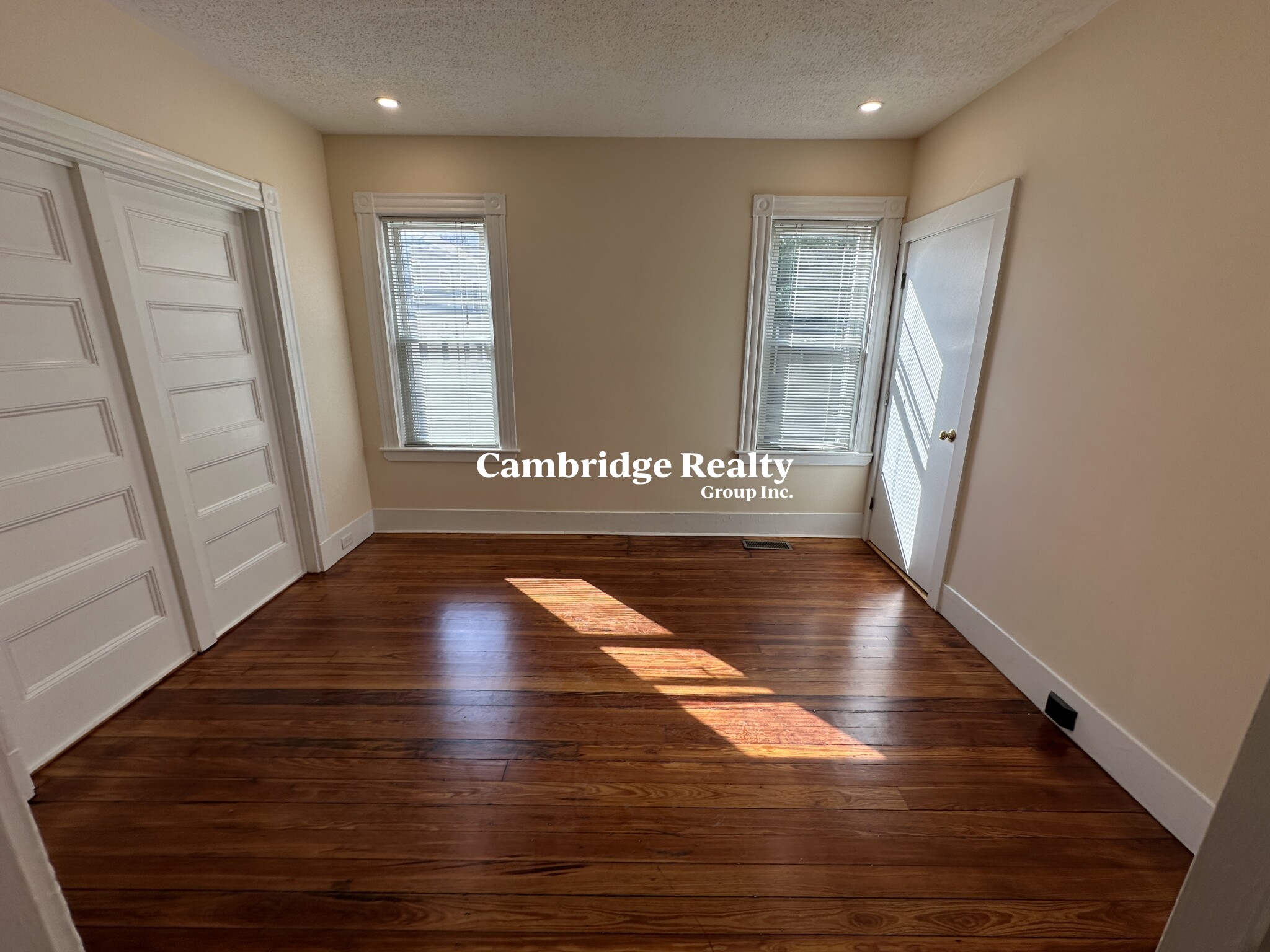 55 Porter Rd, North Cambridge