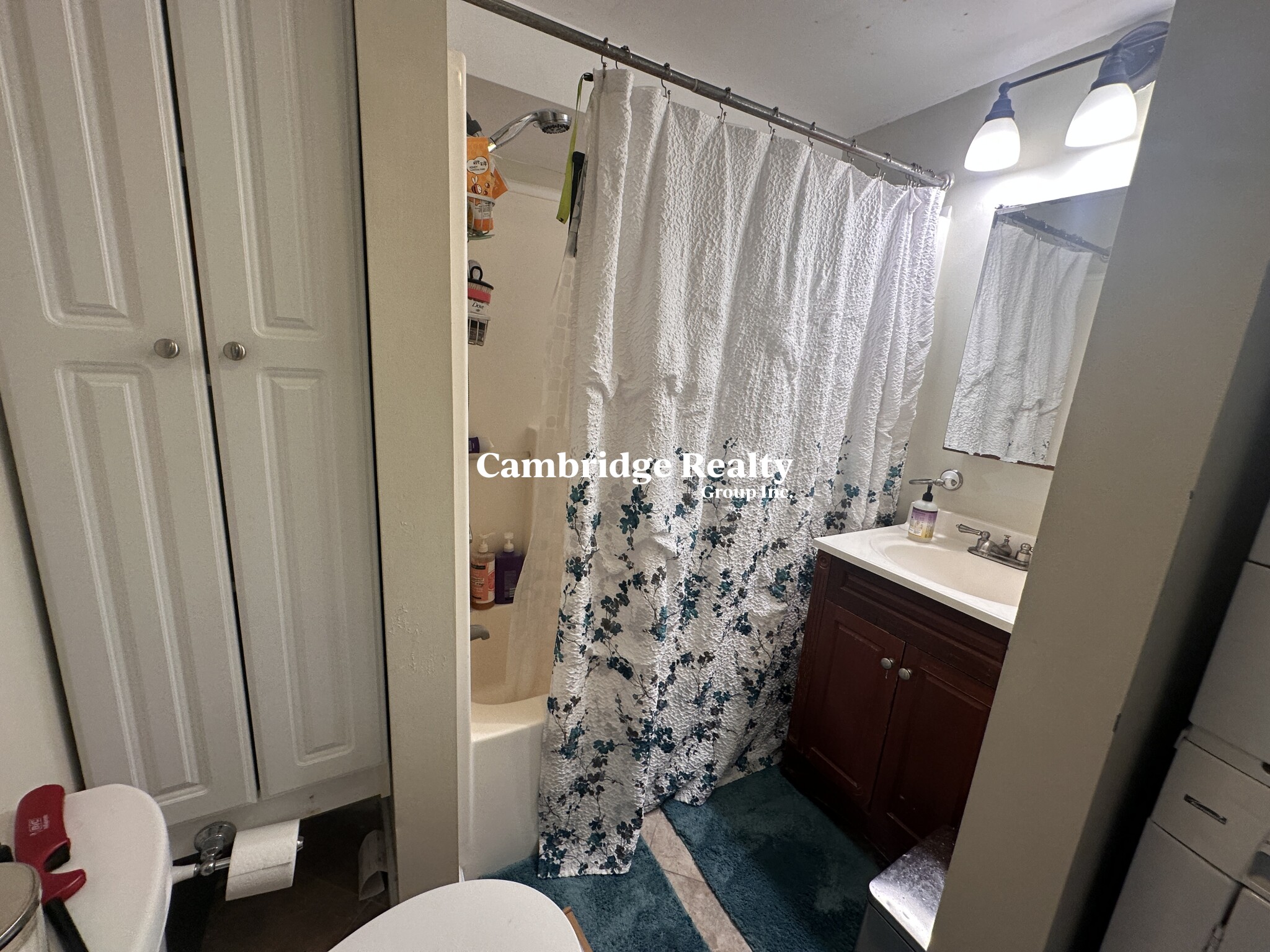 5 Clyde St, Powder House Square