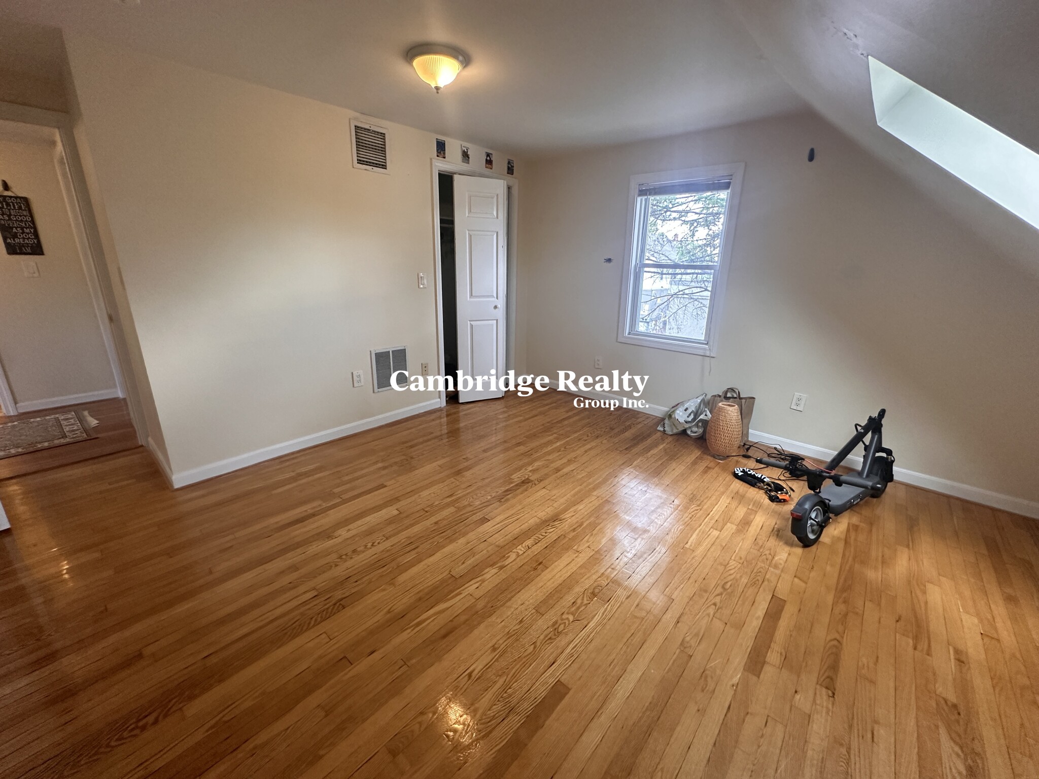 5 Clyde St, Powder House Square