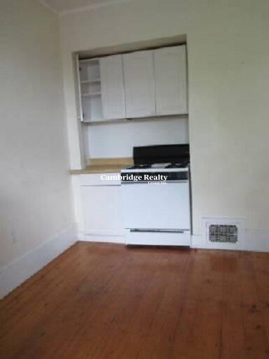 95 Upland Rd, Neighborhood Nine