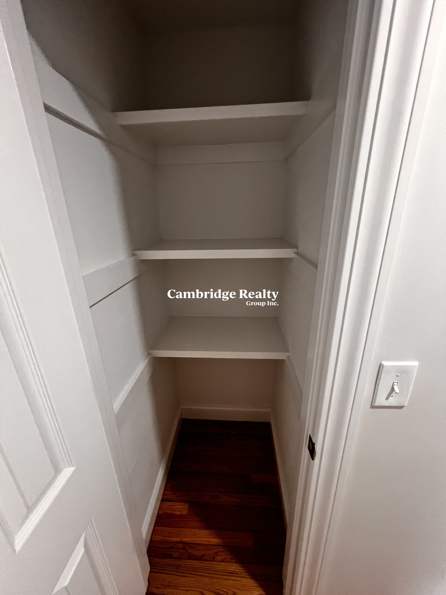 190 Walnut St, Watertown