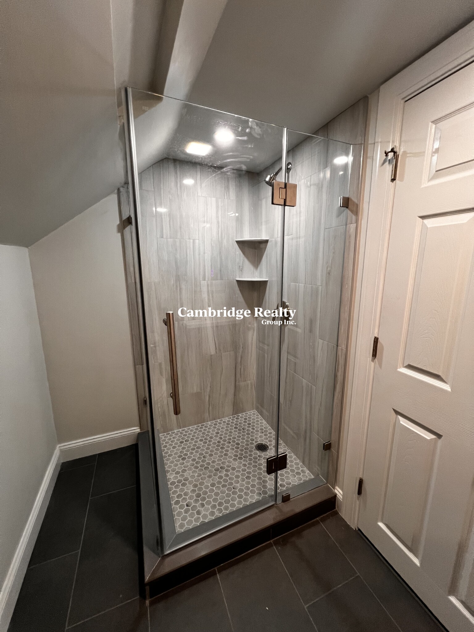 190 Walnut St, Watertown