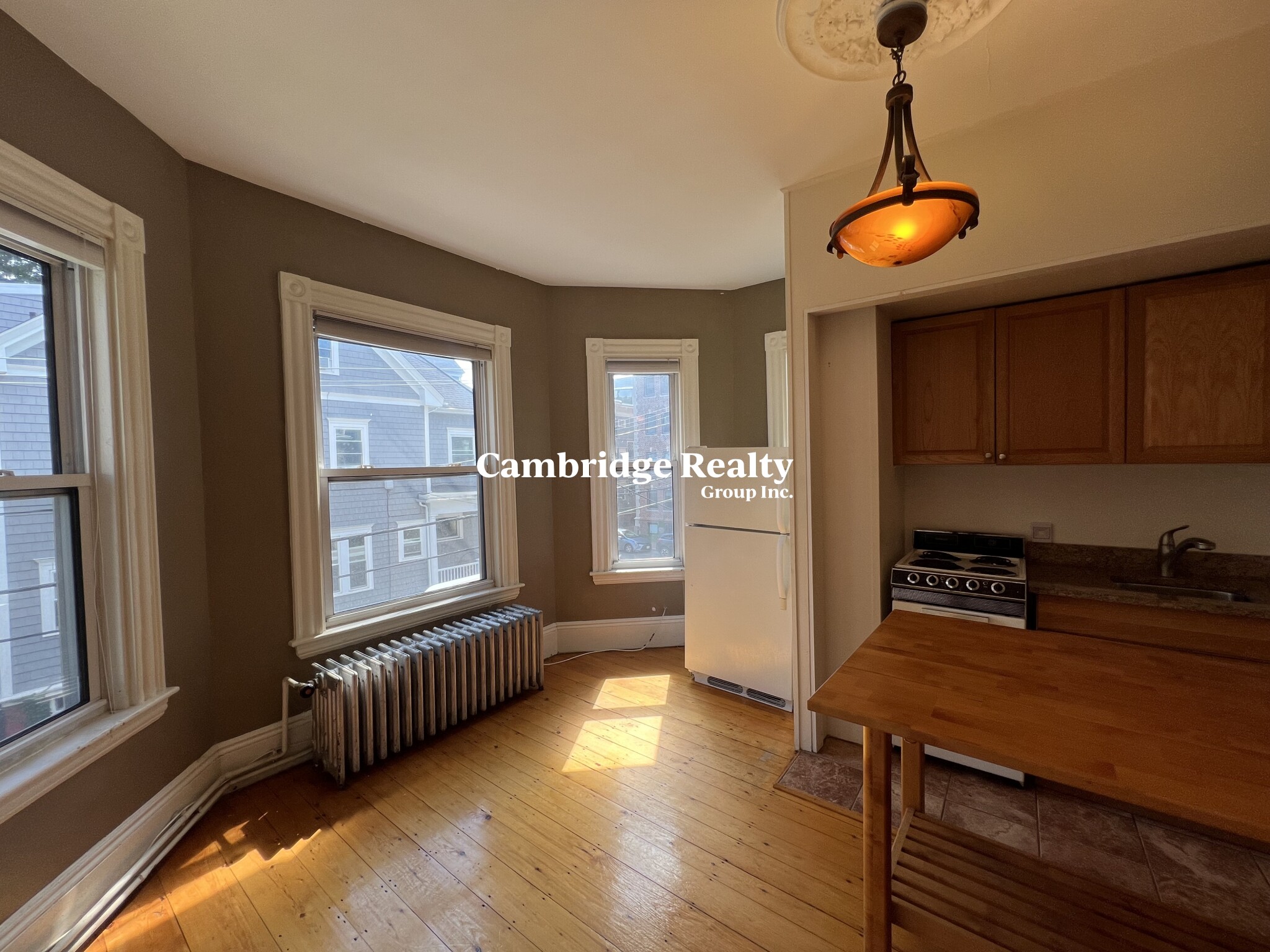 10 Sumner Rd, Mid-Cambridge