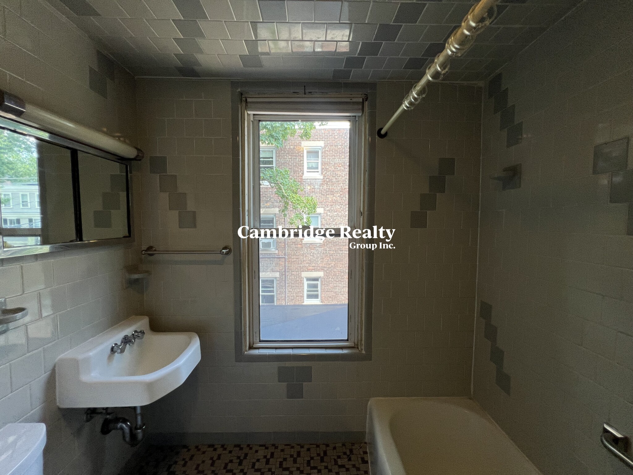 10 Sumner Rd, Mid-Cambridge
