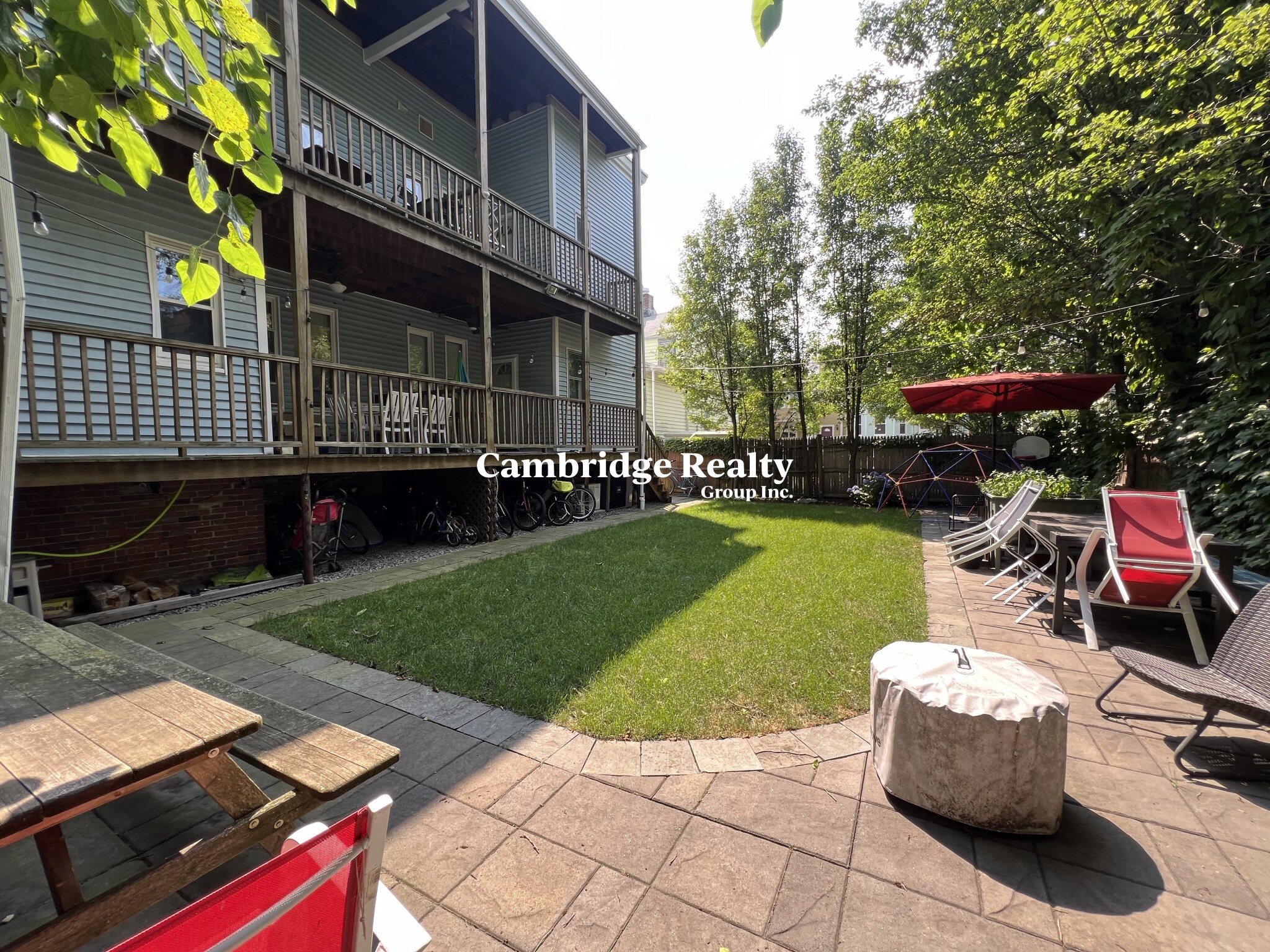 253 Washington St, The Port