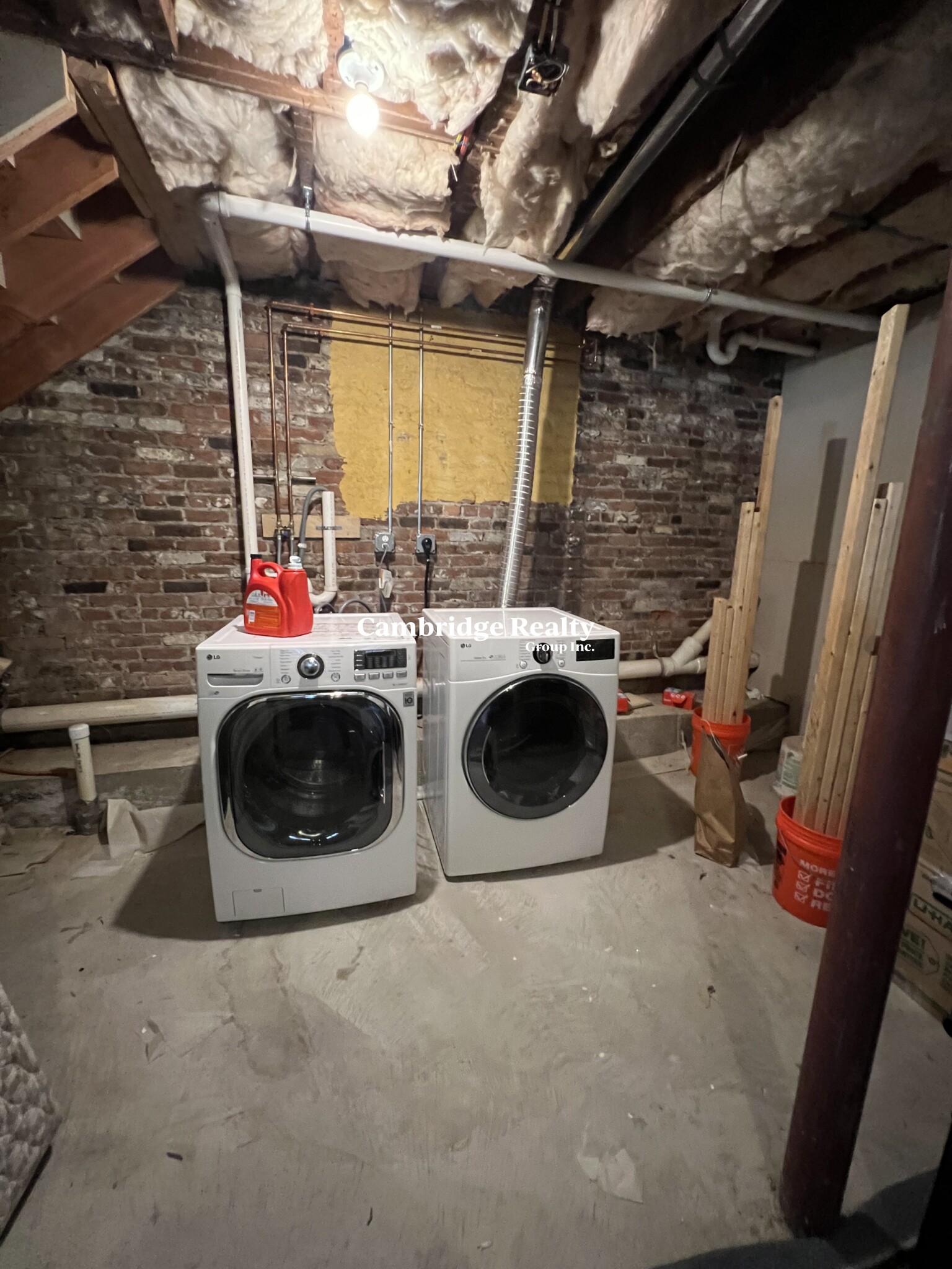 253 Washington St, The Port