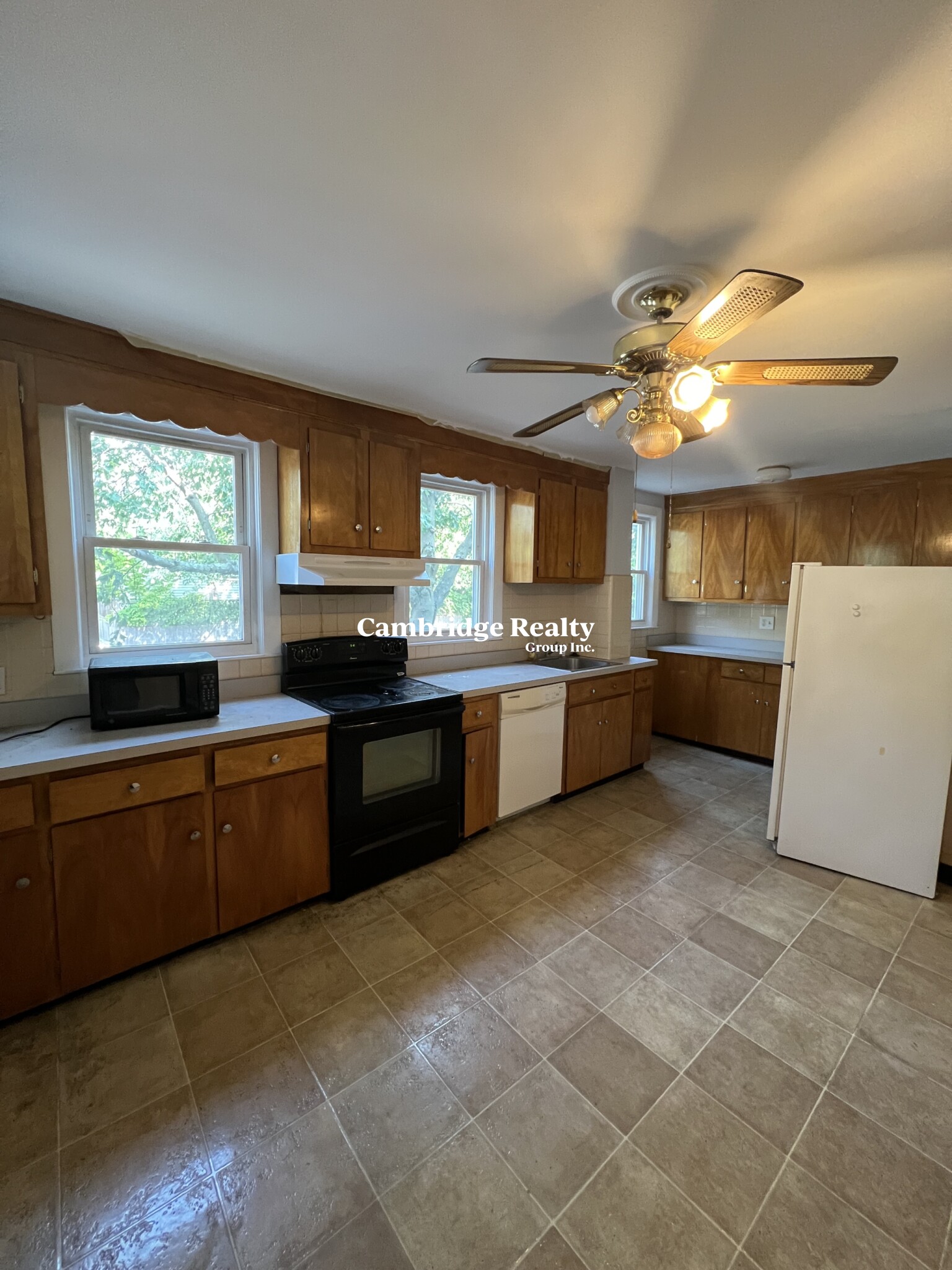 1539 Cambridge St, Mid-Cambridge