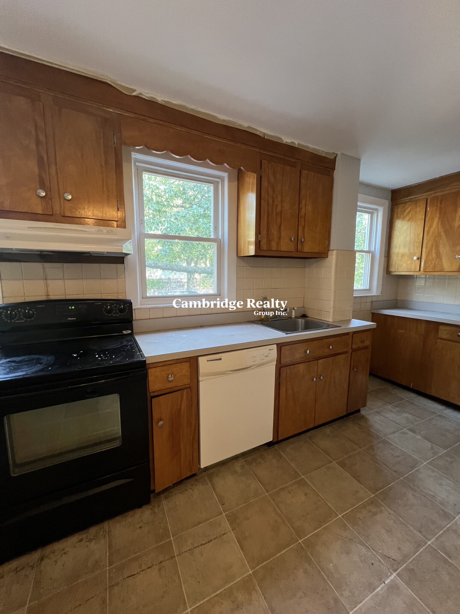 1539 Cambridge St, Mid-Cambridge
