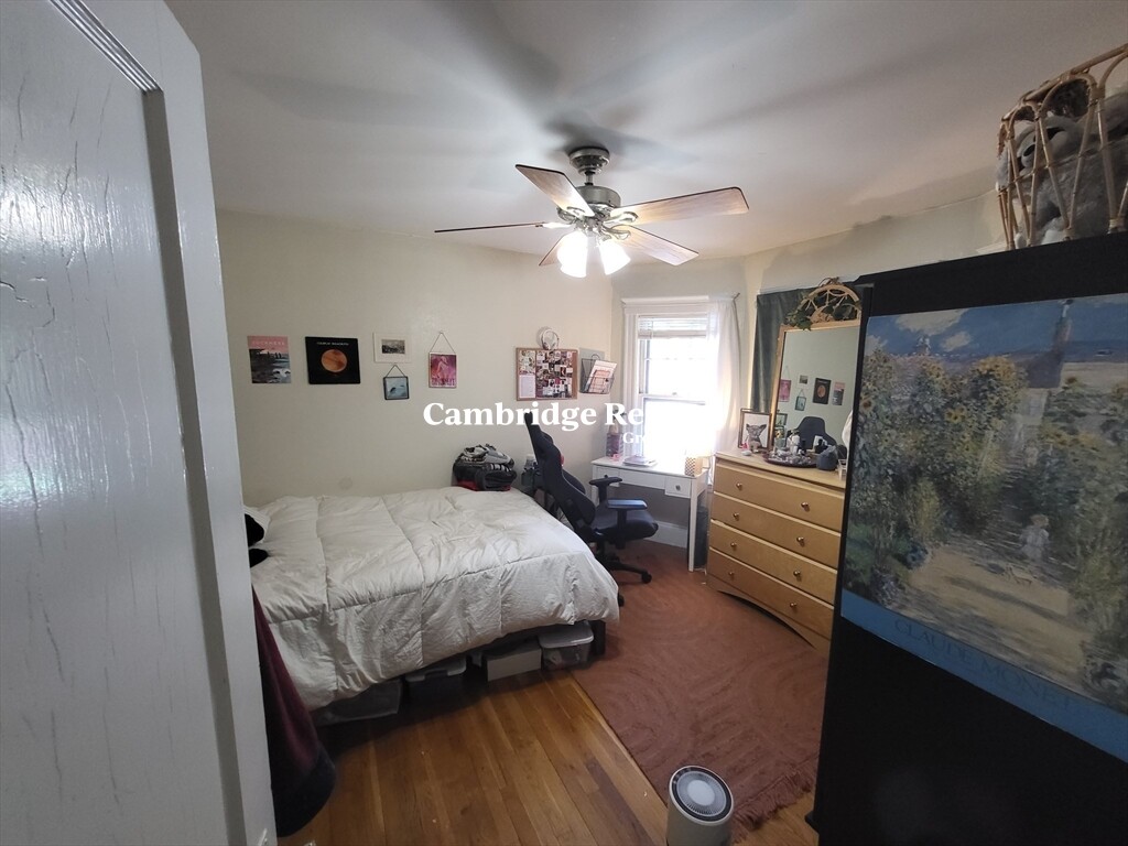 20 Morrison Ave, Powder House Square