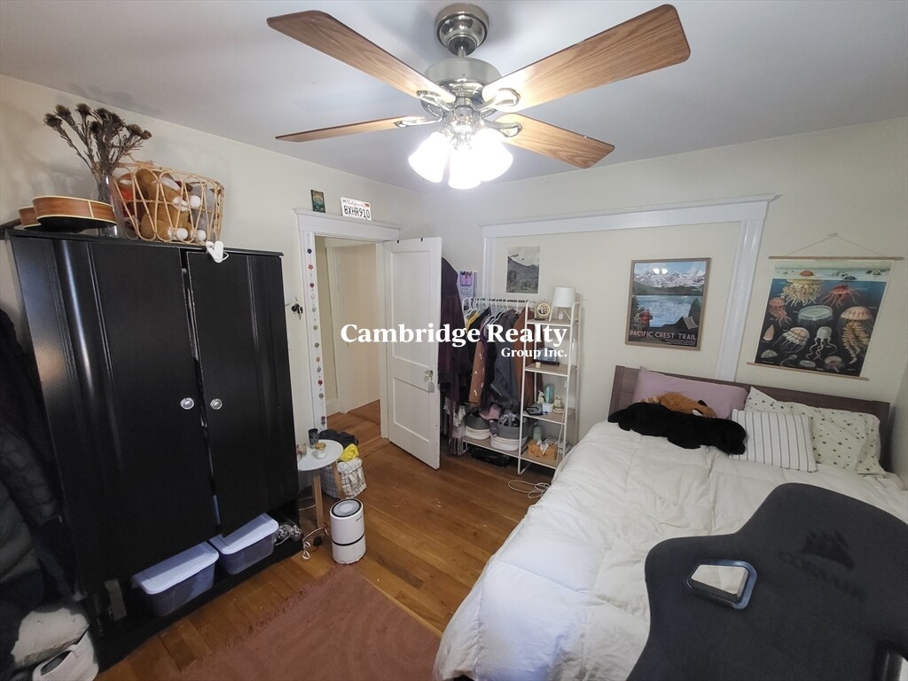 20 Morrison Ave, Powder House Square