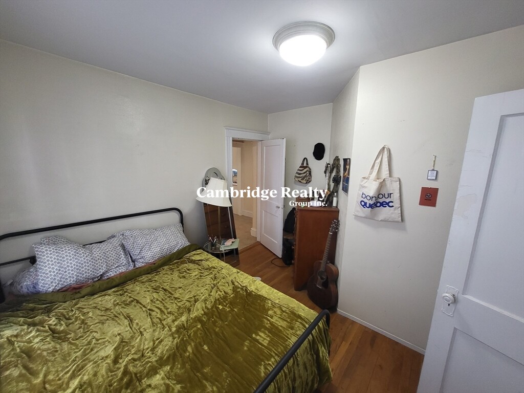 20 Morrison Ave, Powder House Square