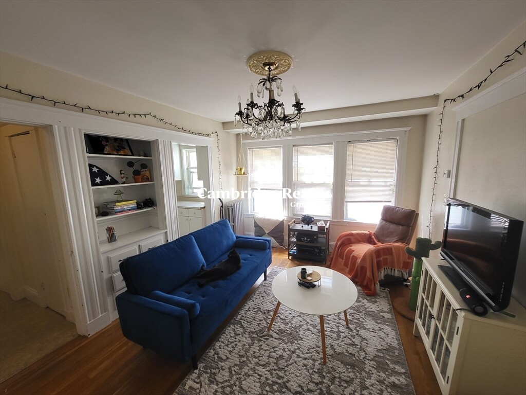 20 Morrison Ave, Powder House Square