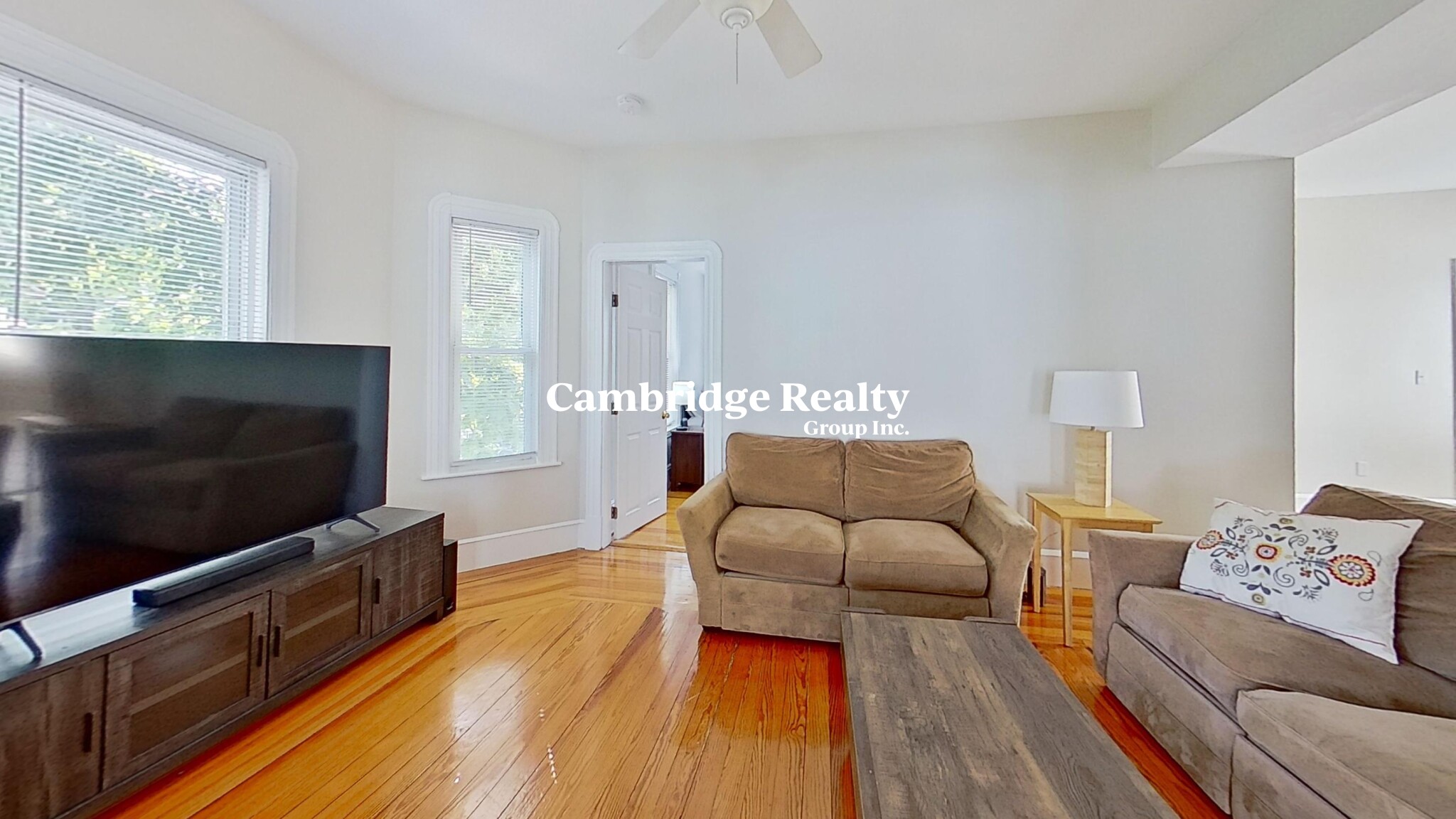 124 Cedar St, Powder House Square