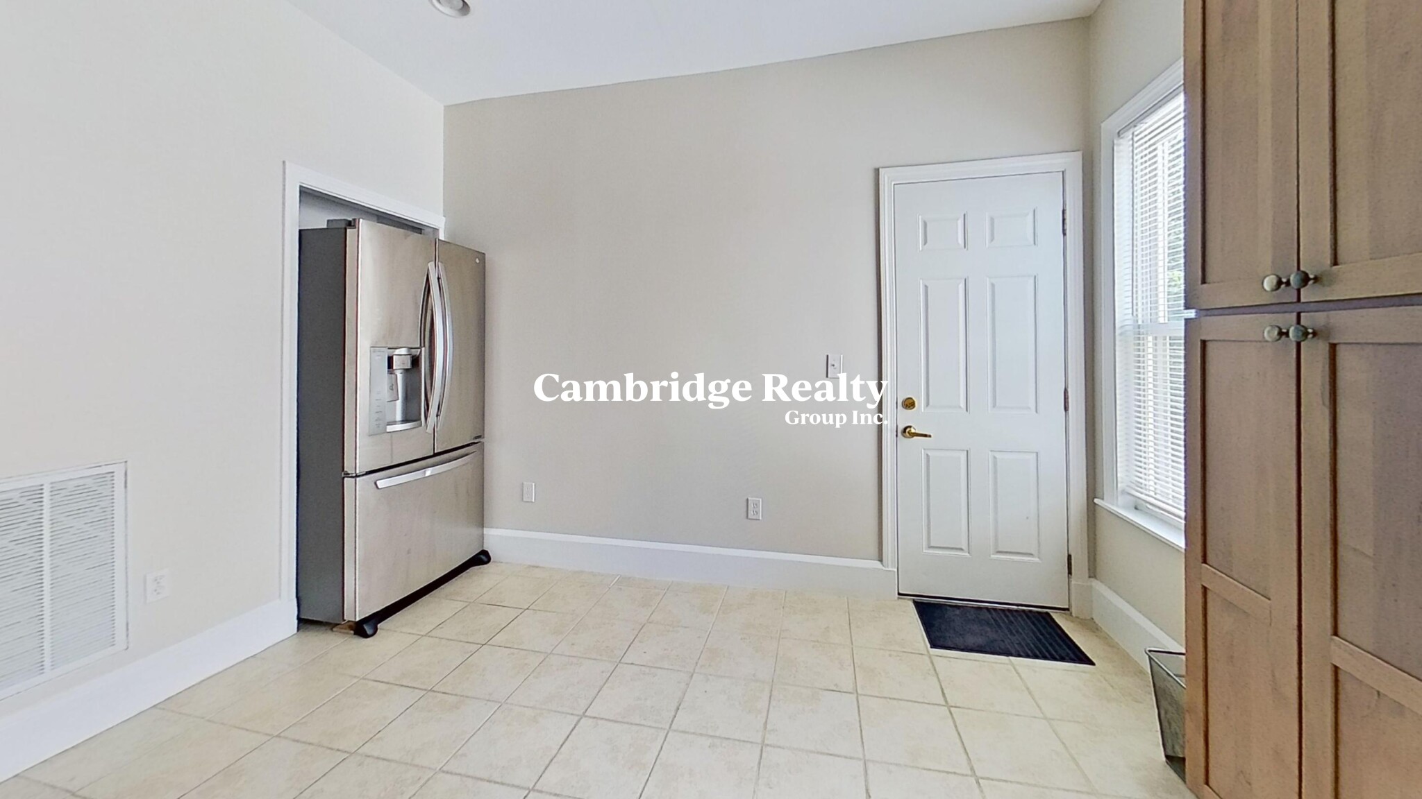 124 Cedar St, Powder House Square