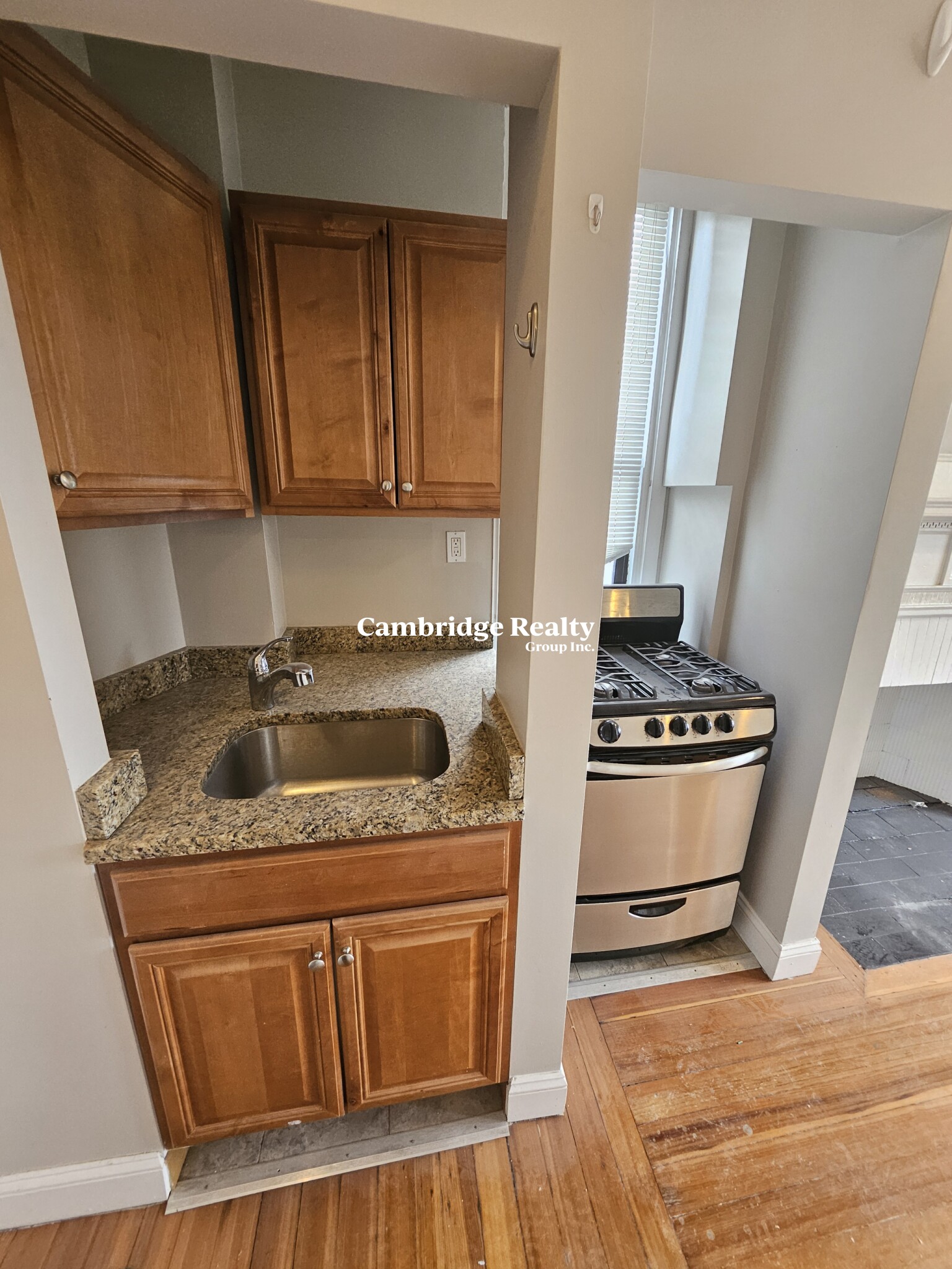 48 John F Kennedy St, Riverside