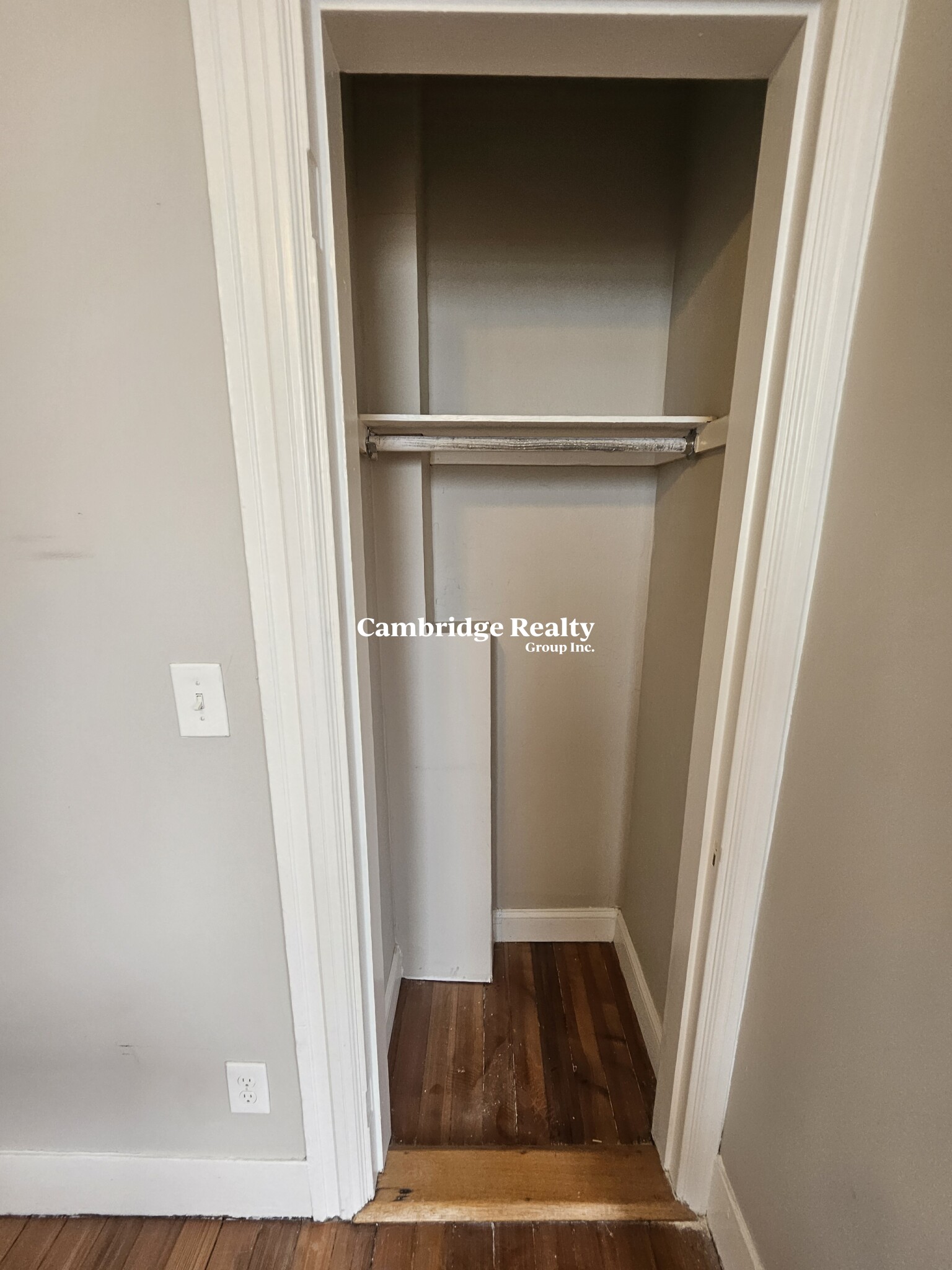 48 John F Kennedy St, Riverside