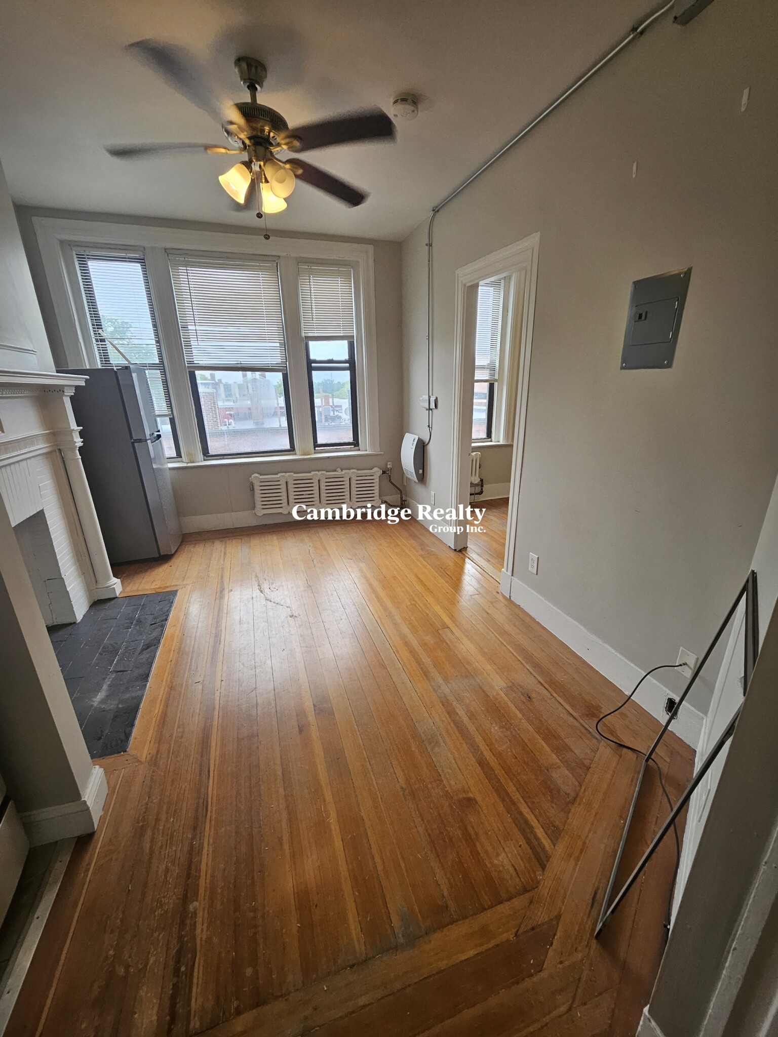 48 John F Kennedy St, Riverside