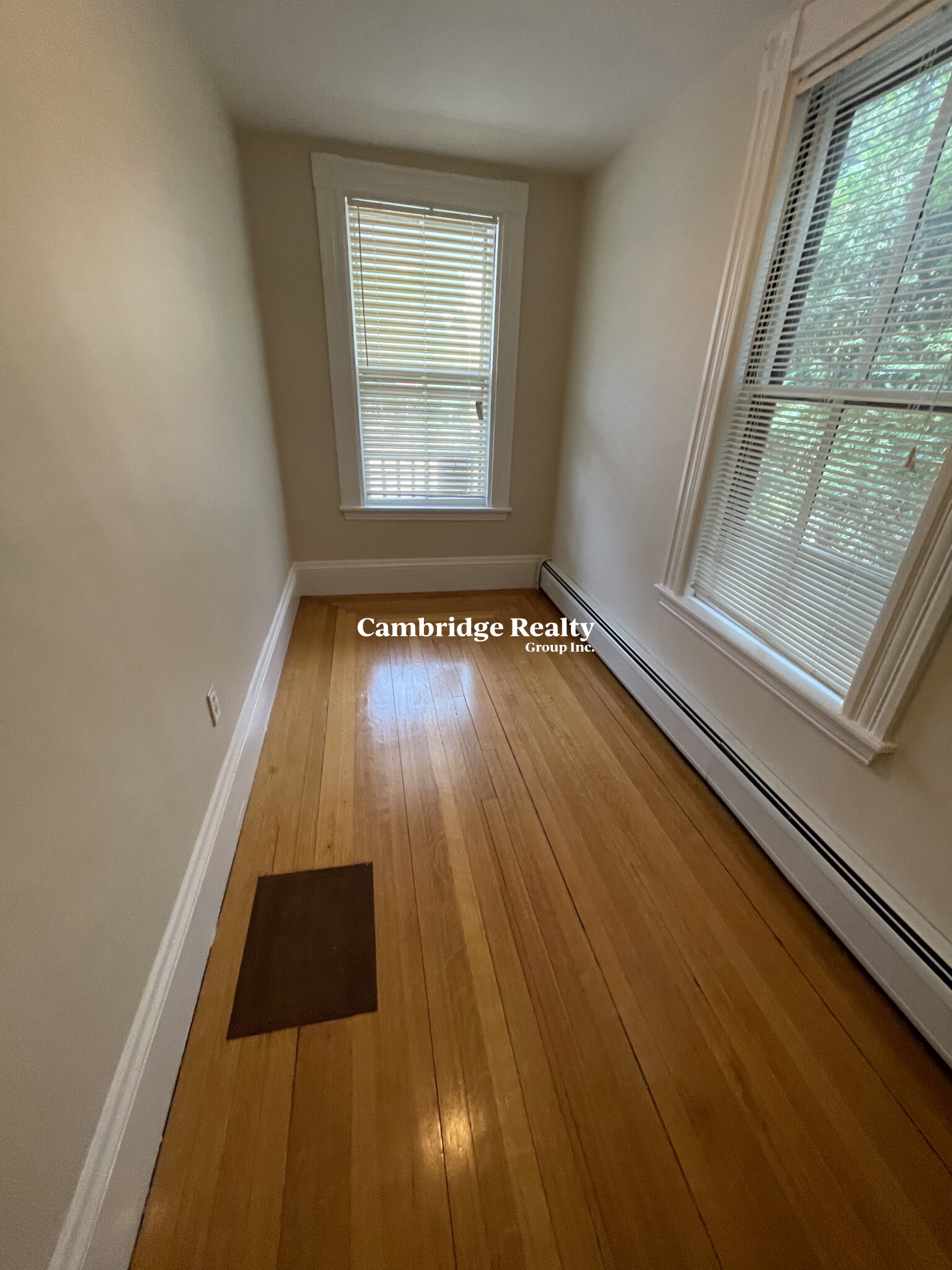 42 Huron Ave, Neighborhood Nine