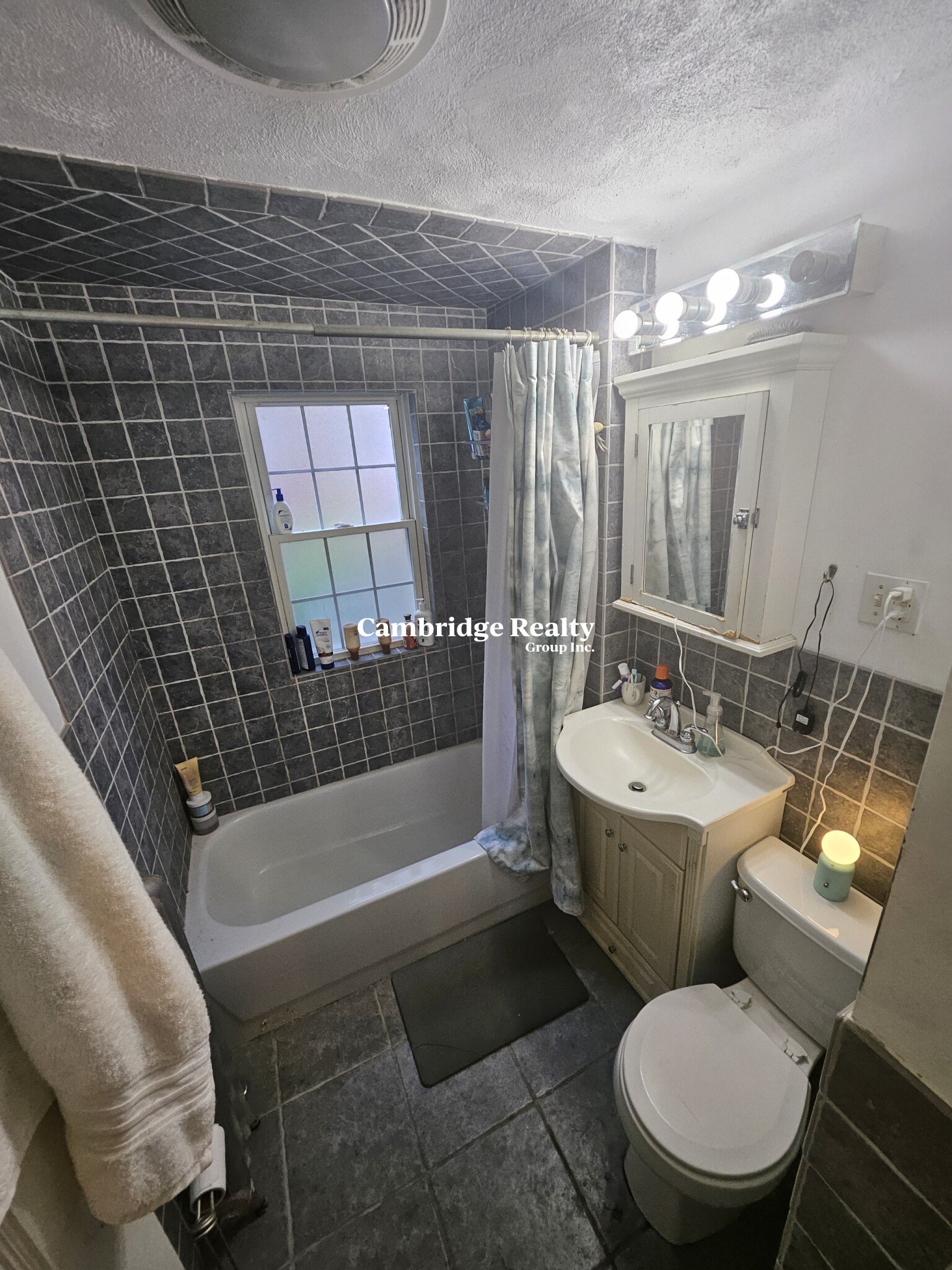 63 Liberty Ave, Powder House Square