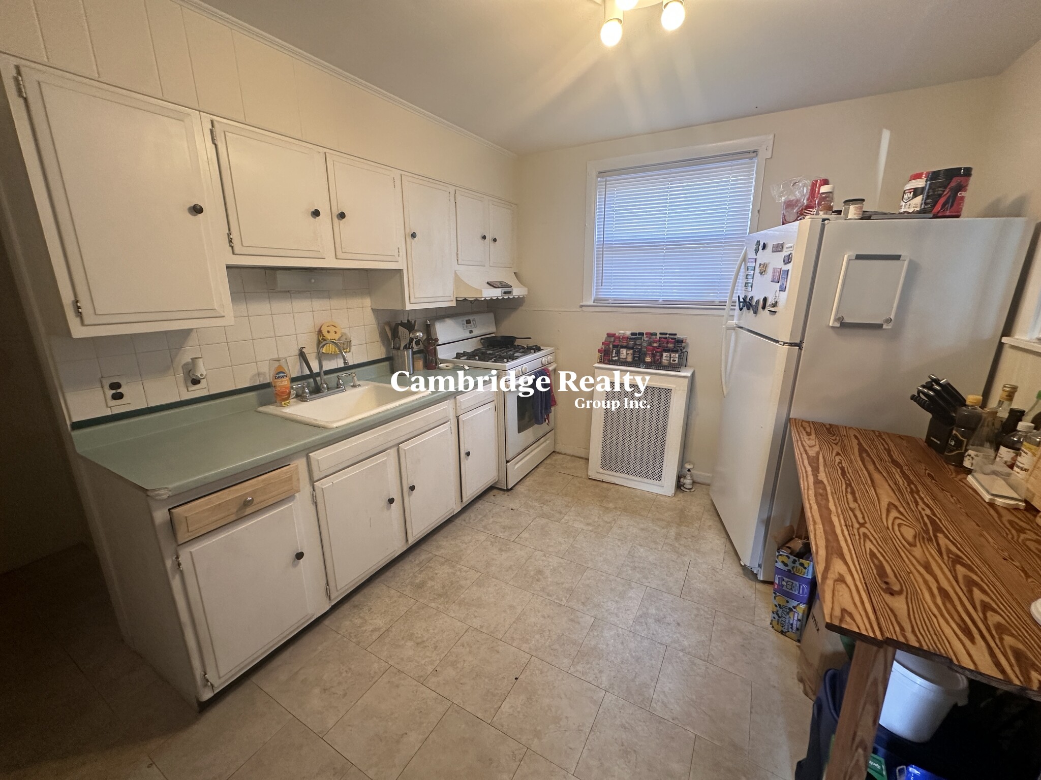 543 Broadway, South Medford