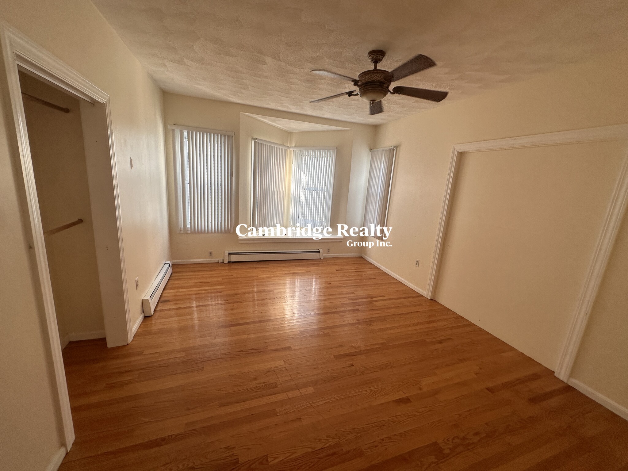 68 Kenmere Rd, Medford