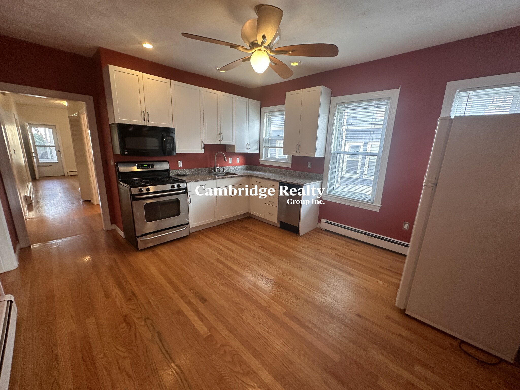 68 Kenmere Rd, Medford