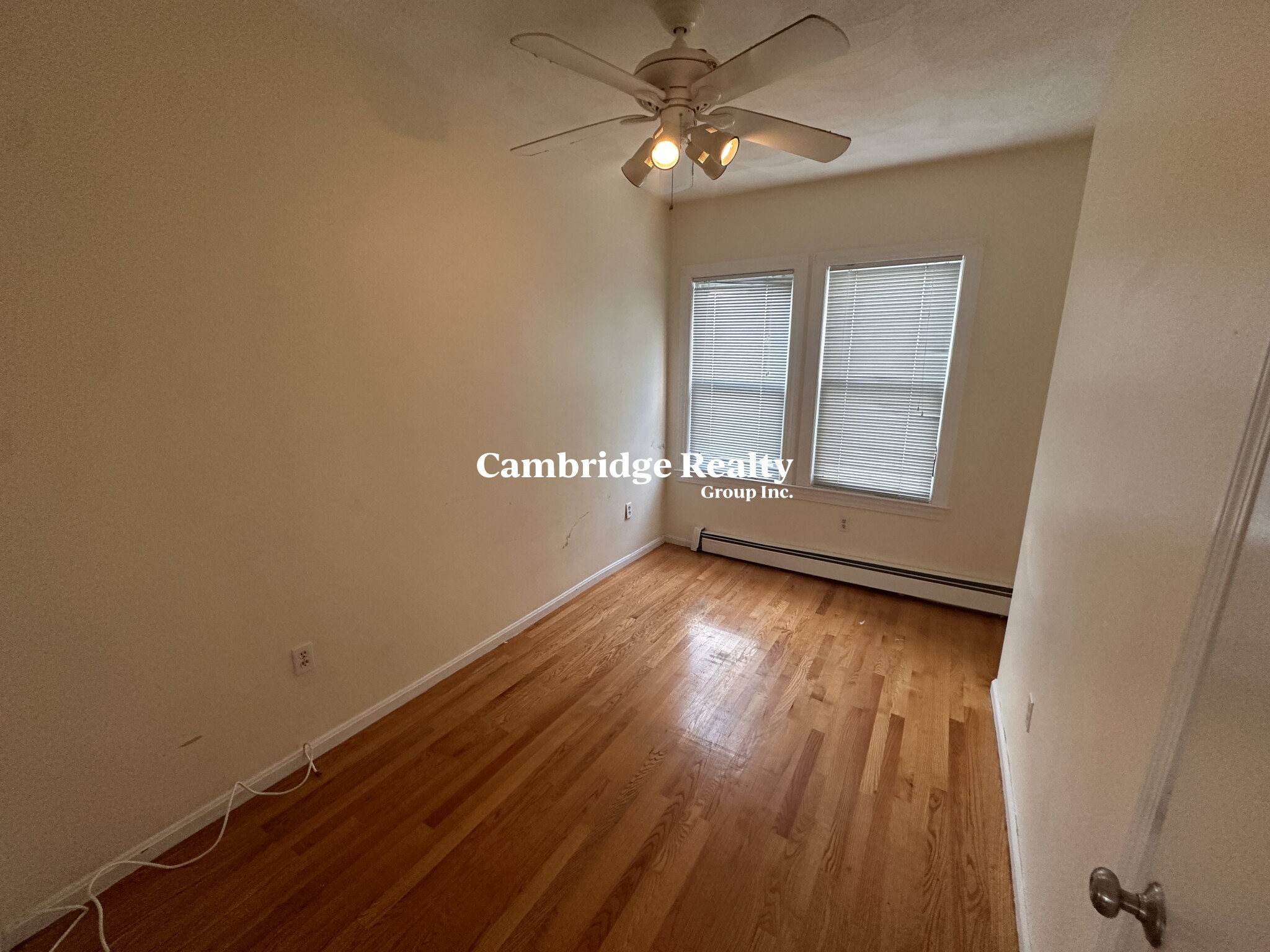 68 Kenmere Rd, Medford