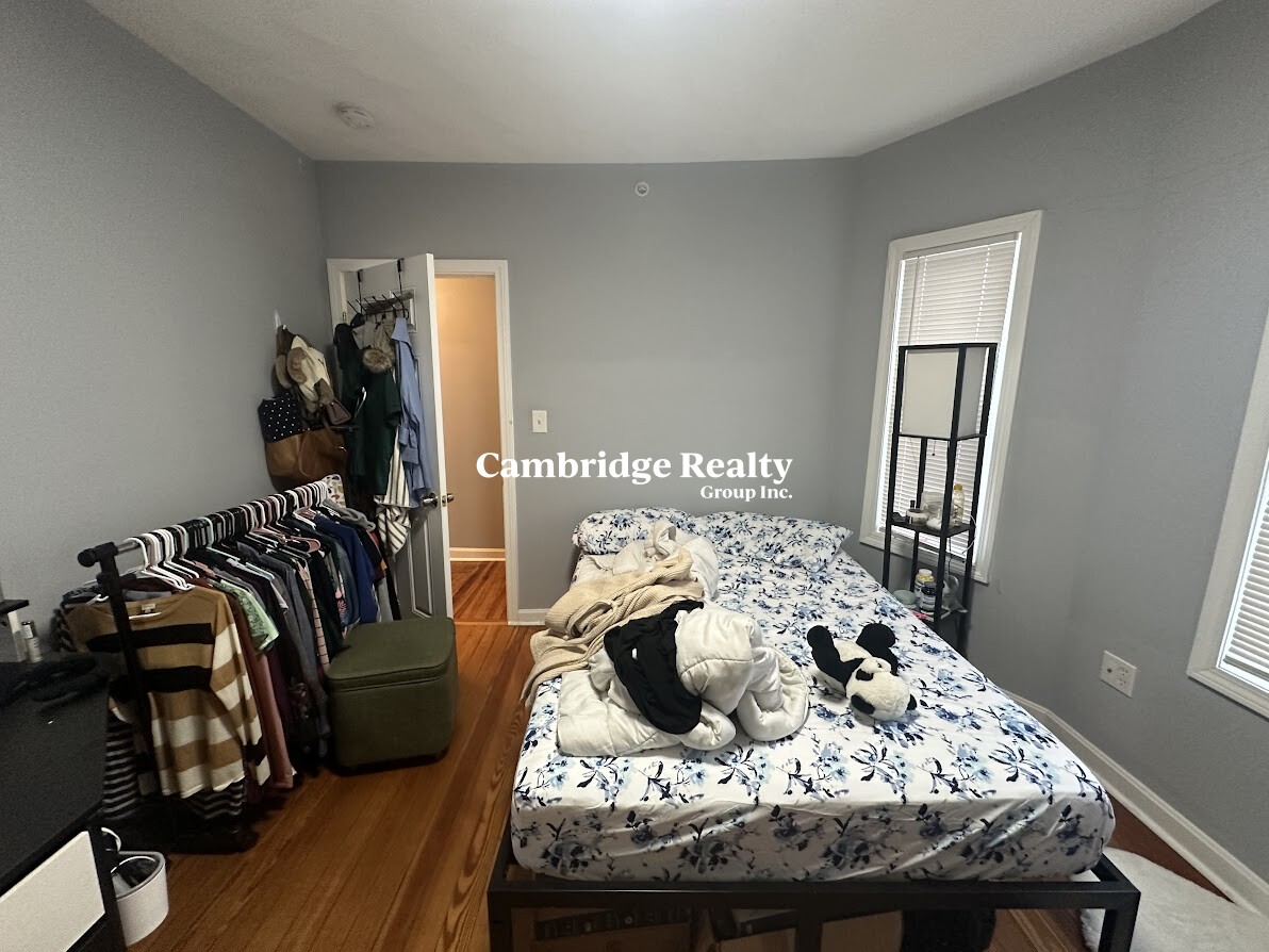 50 Derby St, Somerville