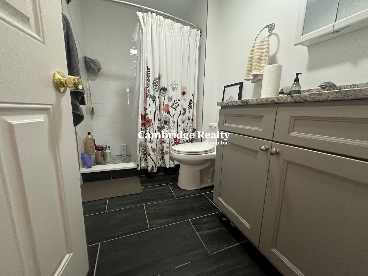 50 Derby St, Somerville