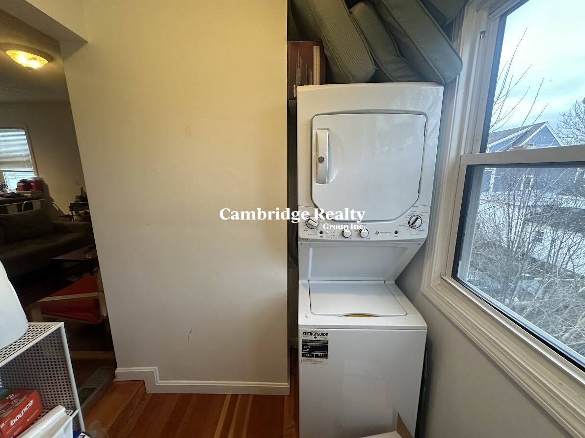 50 Derby St, Somerville