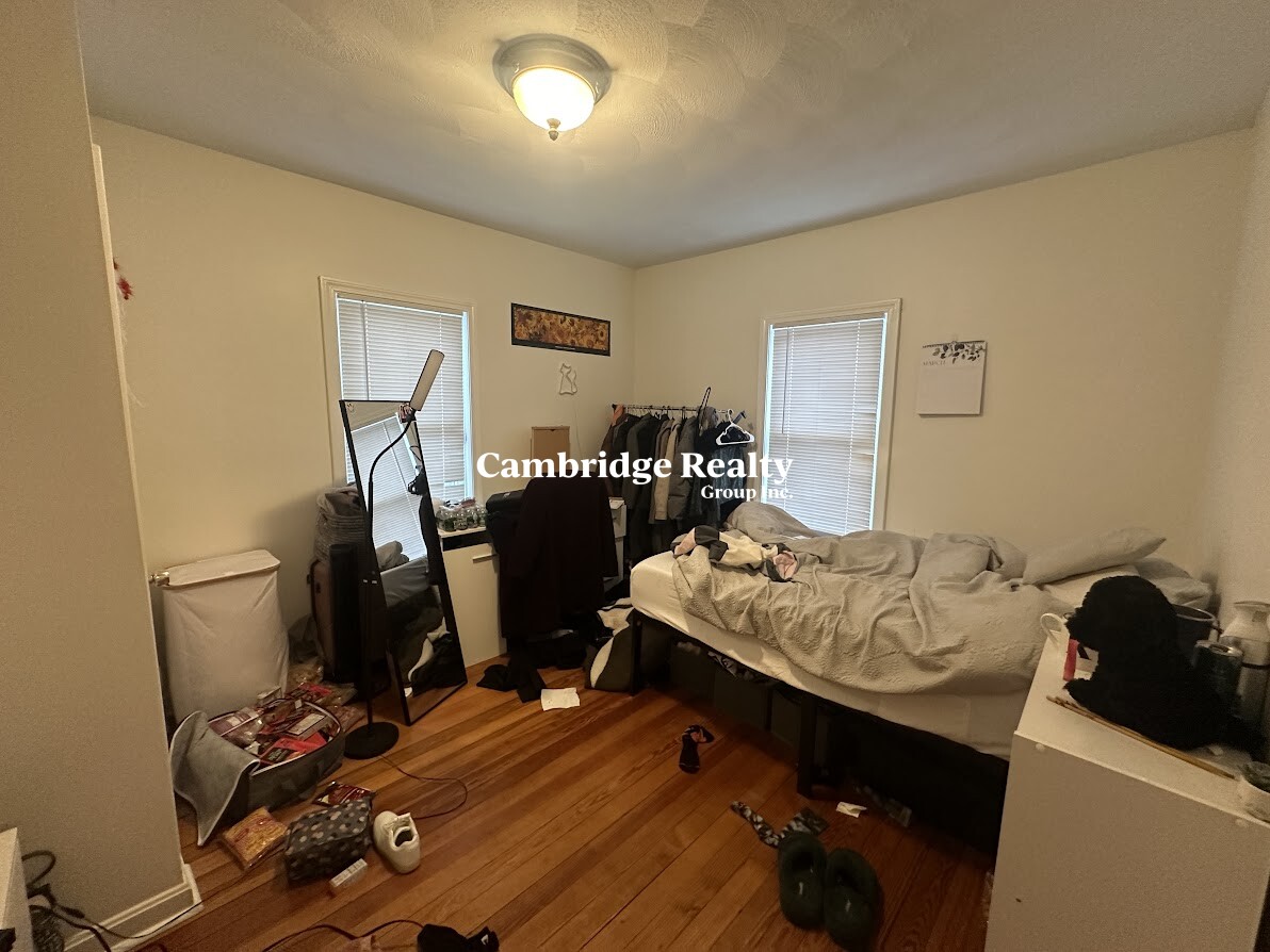 50 Derby St, Somerville