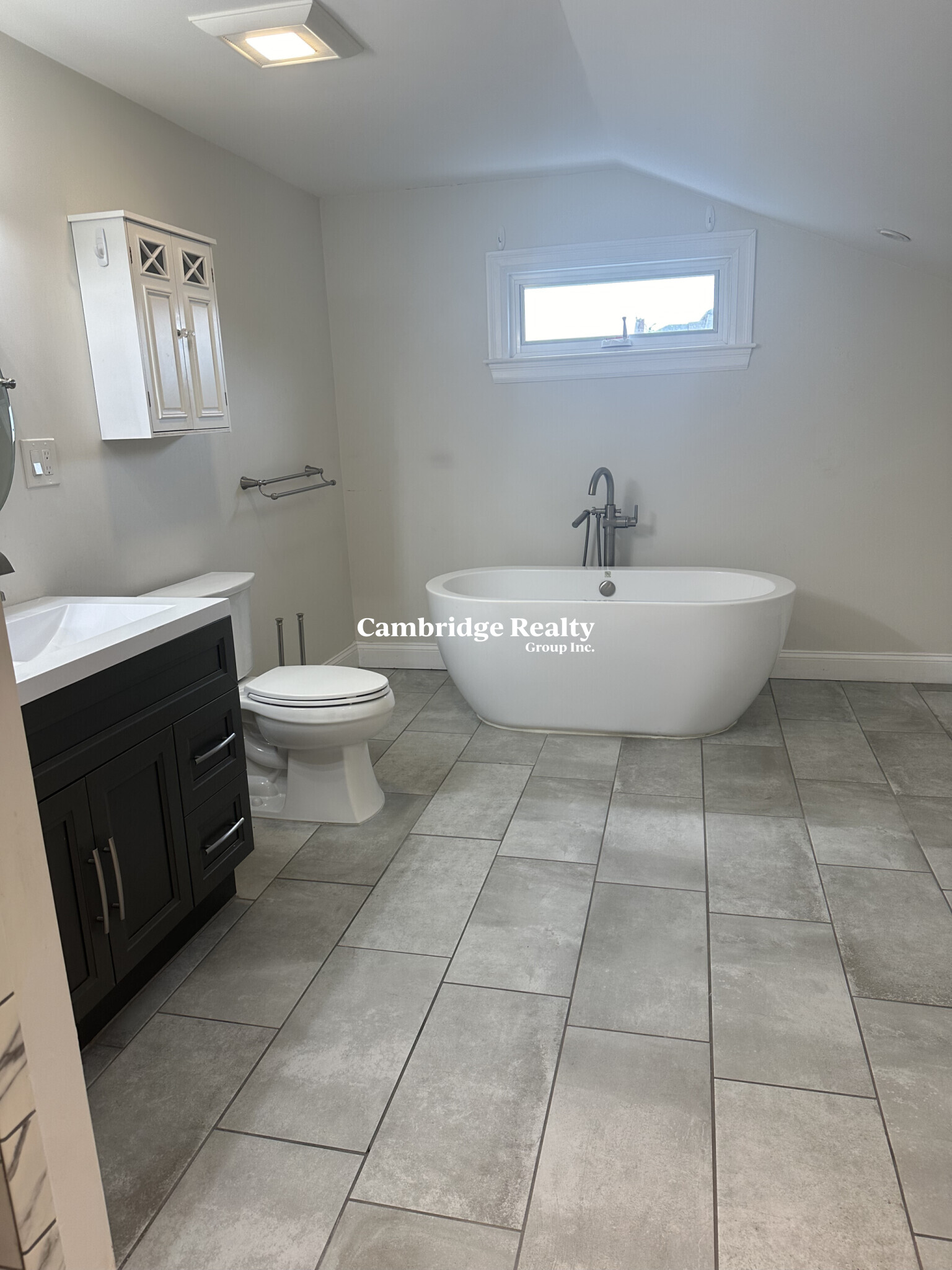 1 Perkins Pl, East Somerville