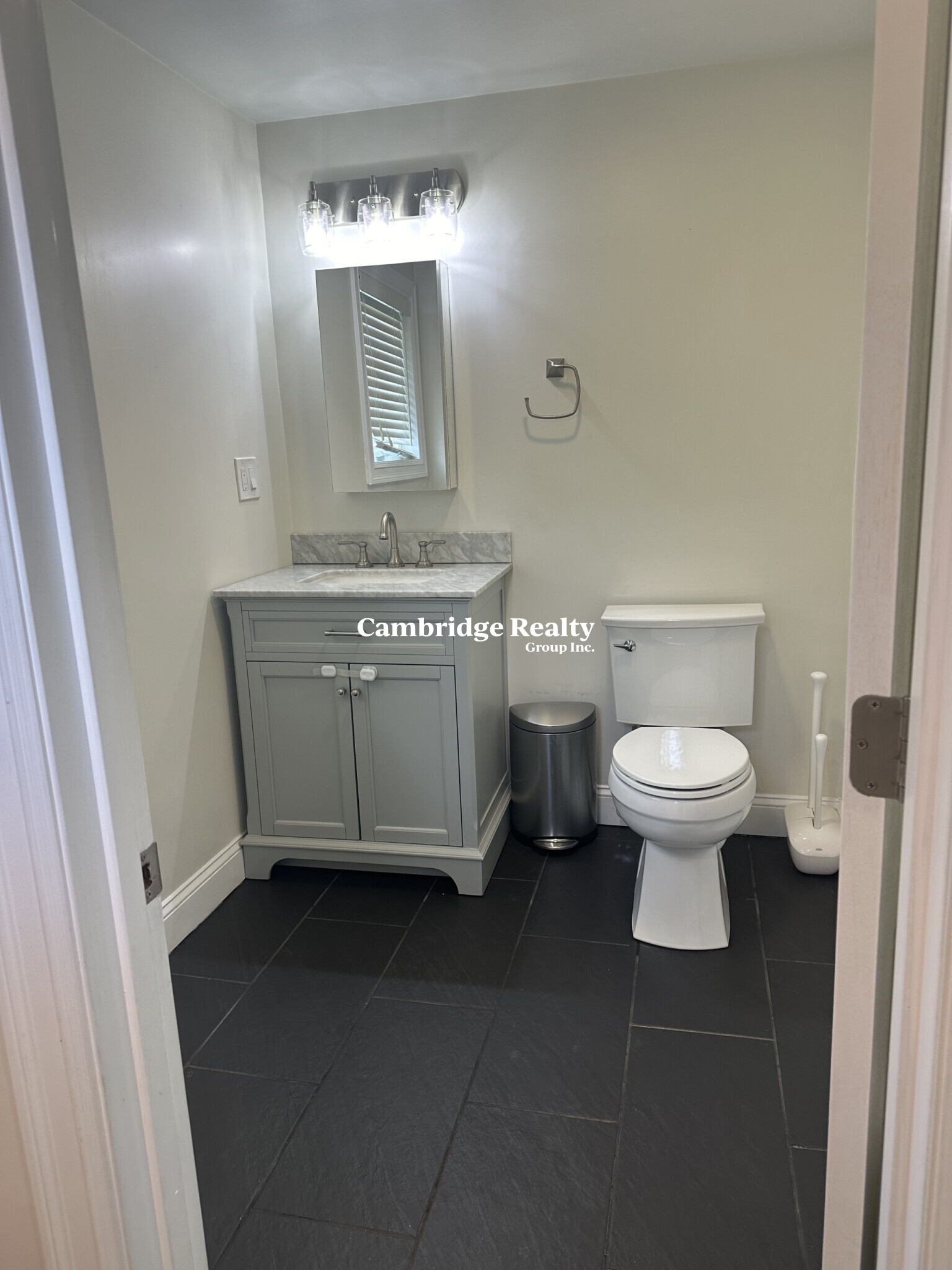 1 Perkins Pl, East Somerville