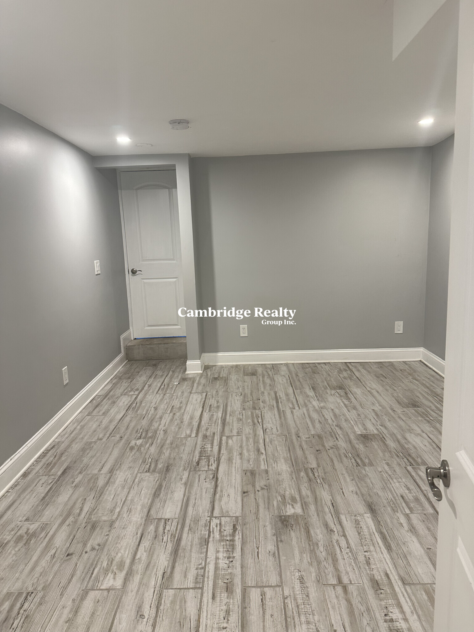 1 Perkins Pl, East Somerville