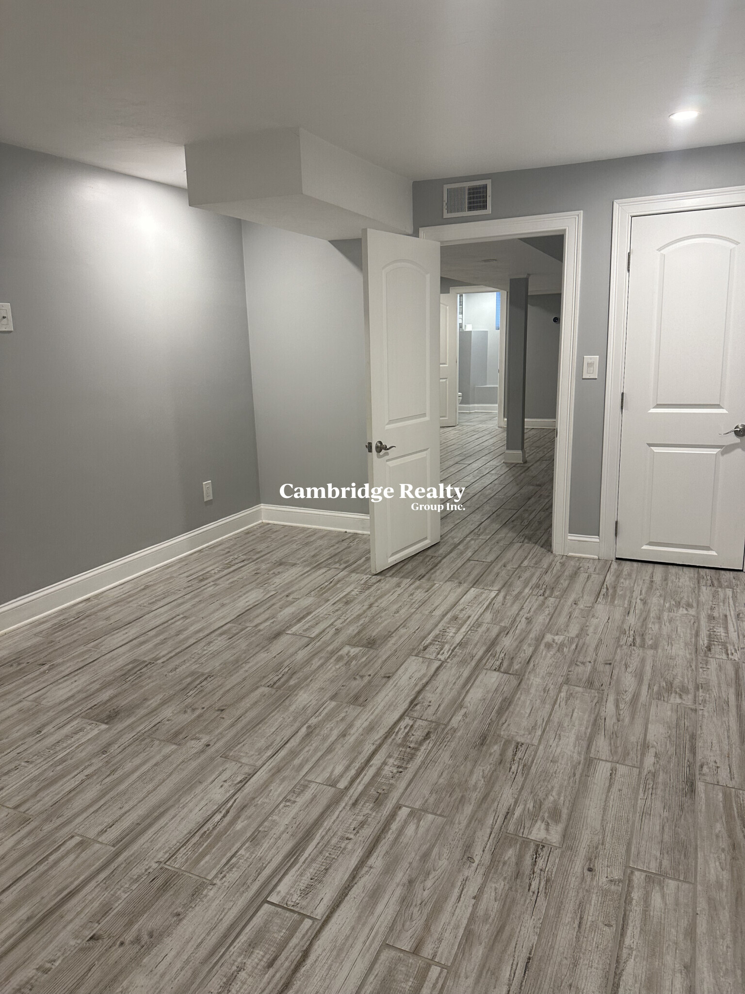 1 Perkins Pl, East Somerville