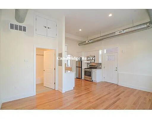 172 School St, Winter Hill