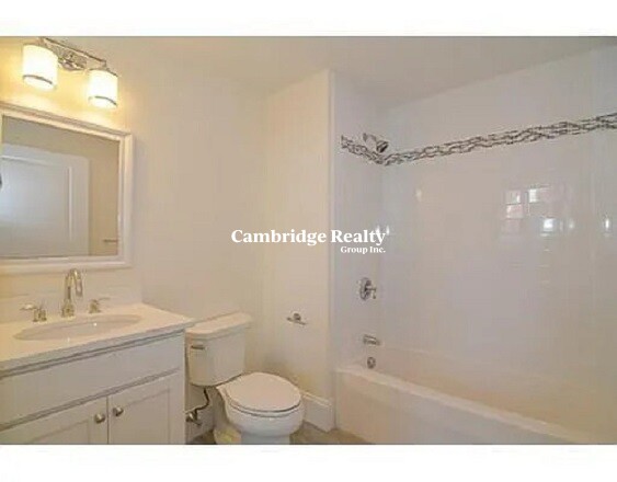 172 School St, Winter Hill