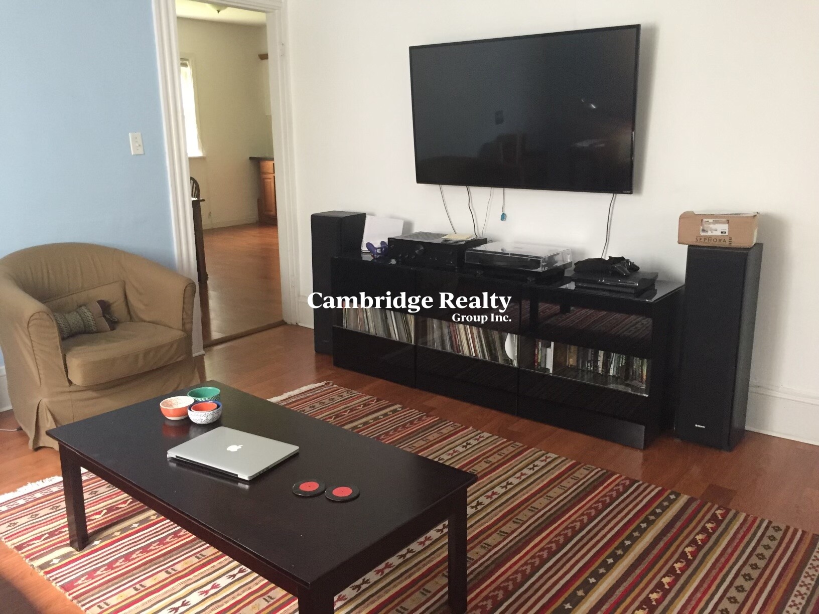 24 Rossmore St, Ward Two