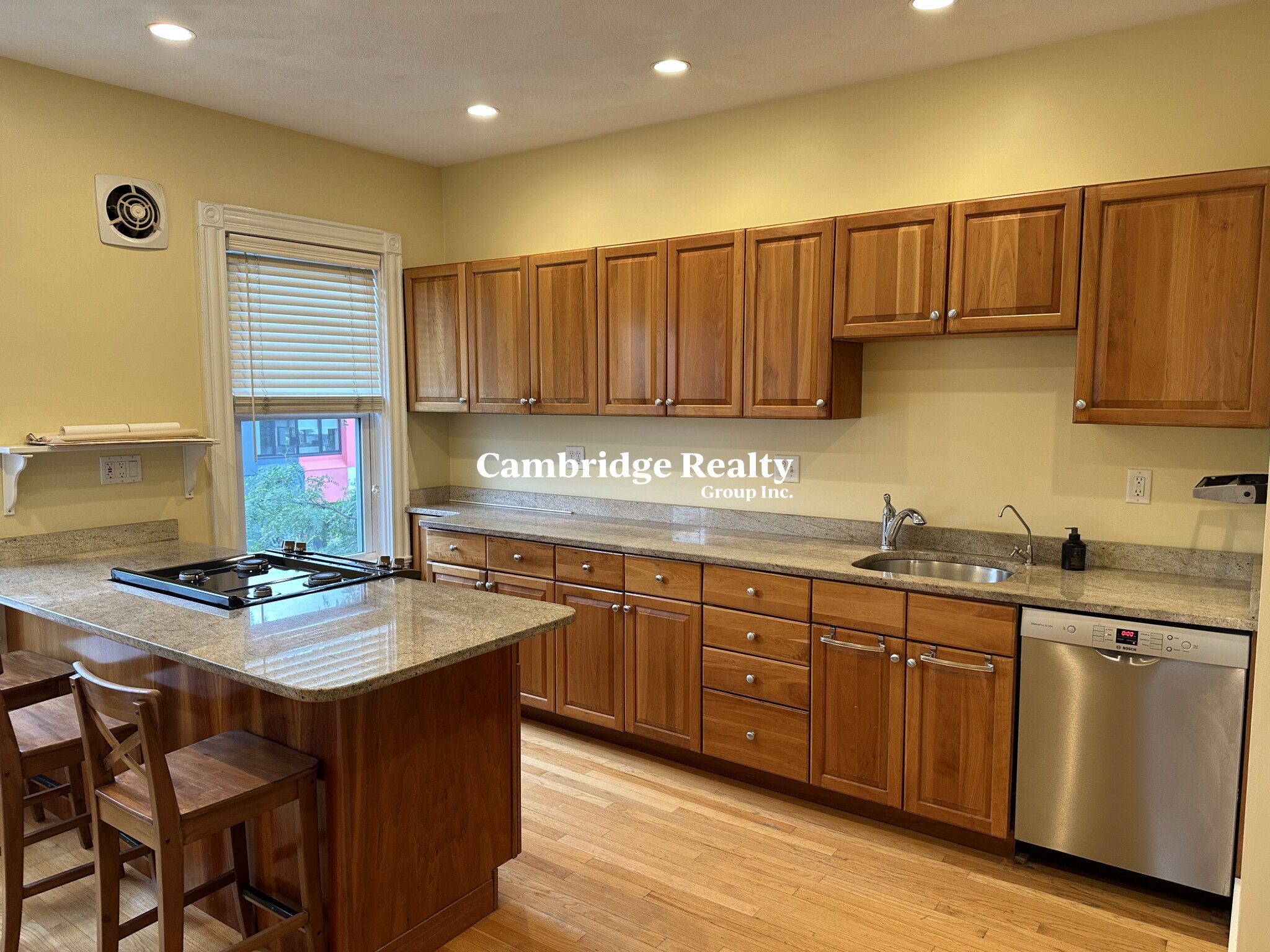 2 Saint Paul St, Central Square